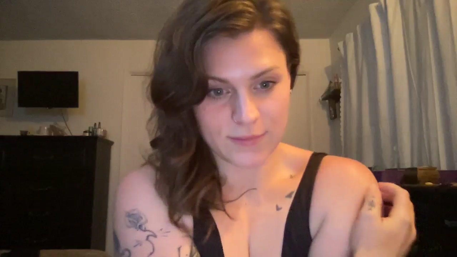 Gallery image thumbnail from Djwetdream's myfreecams stream on, 05/12/2025, 09:11 image 20 of 20