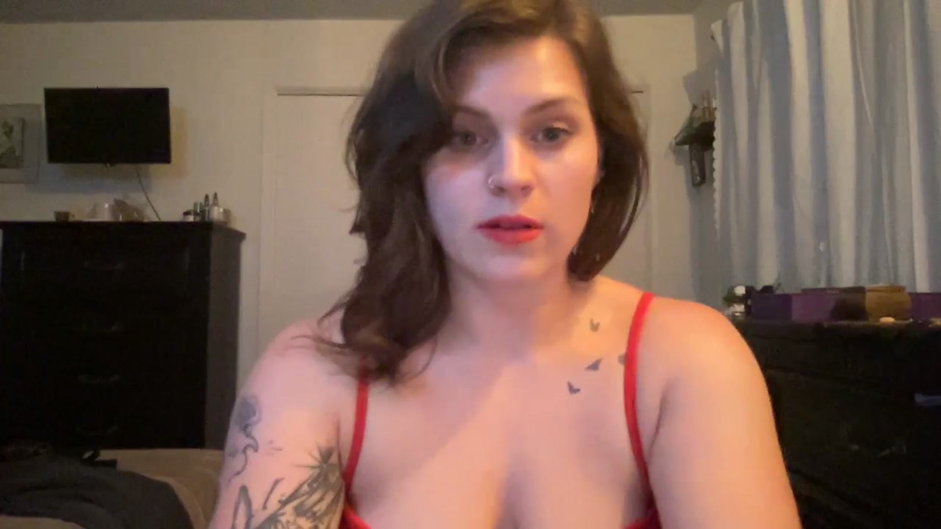 Gallery image thumbnail from Djwetdream's myfreecams stream on, 05/12/2025, 11:13 image 4 of 20