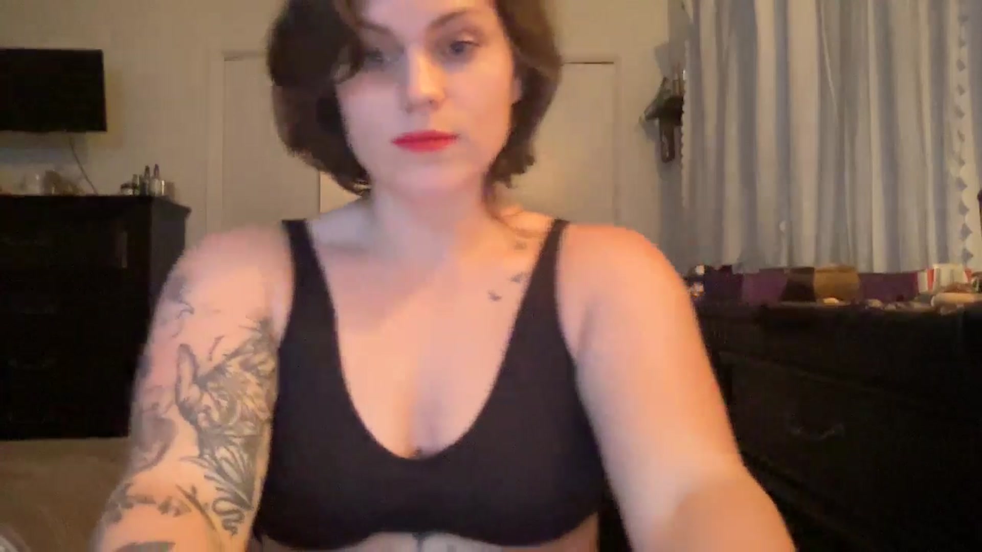 Gallery image thumbnail from Djwetdream's myfreecams stream on, 05/12/2025, 13:31 image 9 of 20