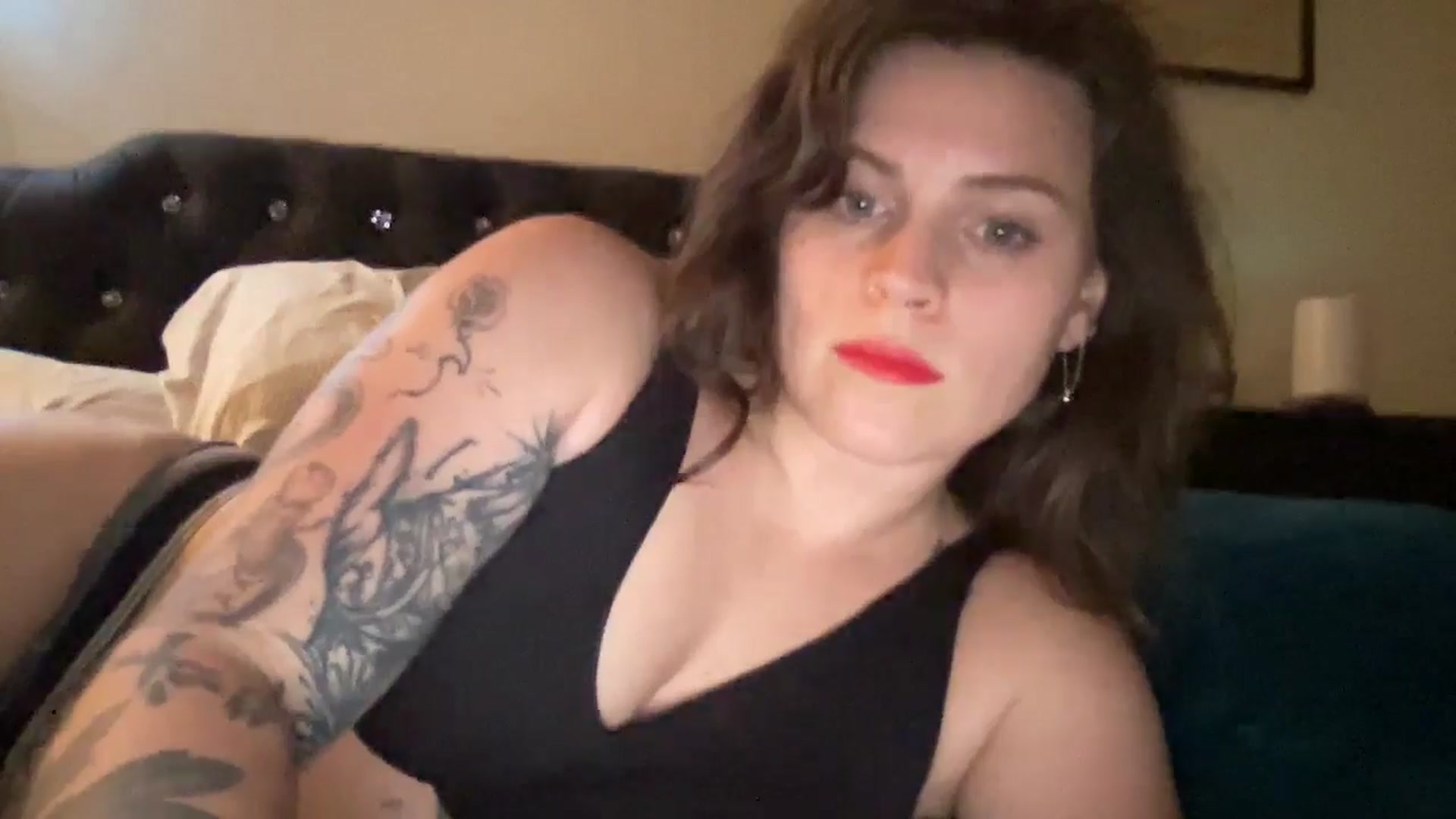 Gallery image thumbnail from Djwetdream's myfreecams stream on, 05/12/2025, 13:31 image 5 of 20
