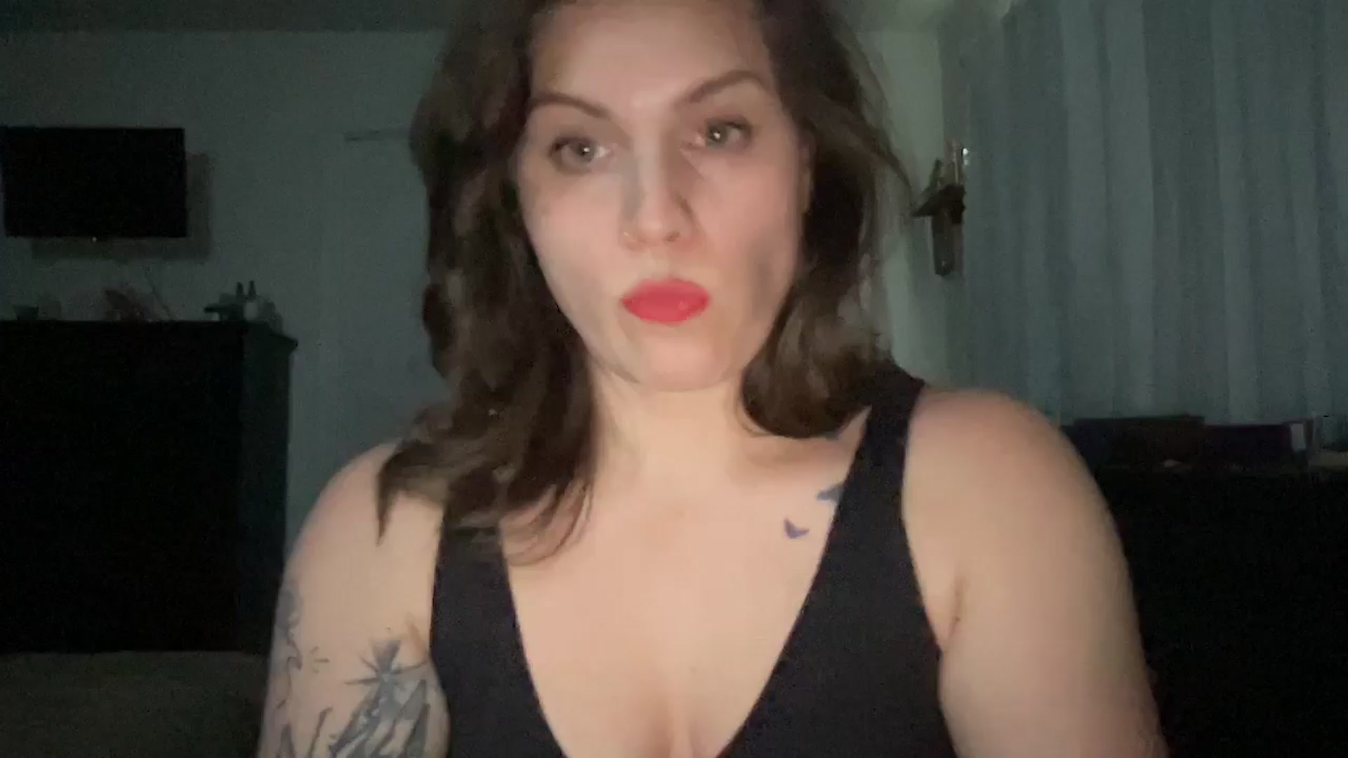 Gallery image thumbnail from Djwetdream's myfreecams stream on, 05/12/2025, 14:01 image 5 of 20