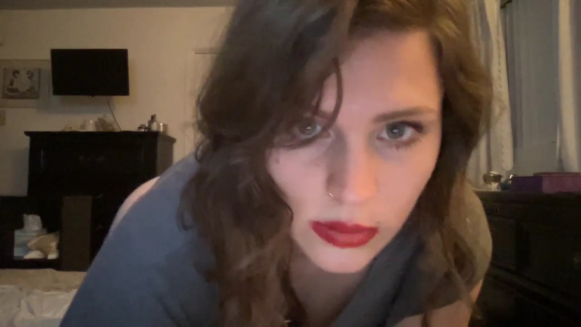 Gallery image thumbnail from Djwetdream's myfreecams stream on, 05/17/2025, 11:49 image 17 of 20