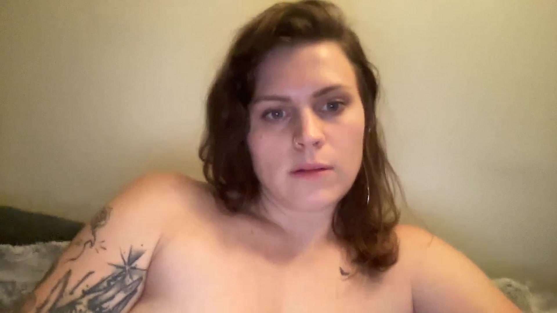 Gallery image thumbnail from Djwetdream's myfreecams stream on, 06/15/2025, 11:44 image 10 of 20