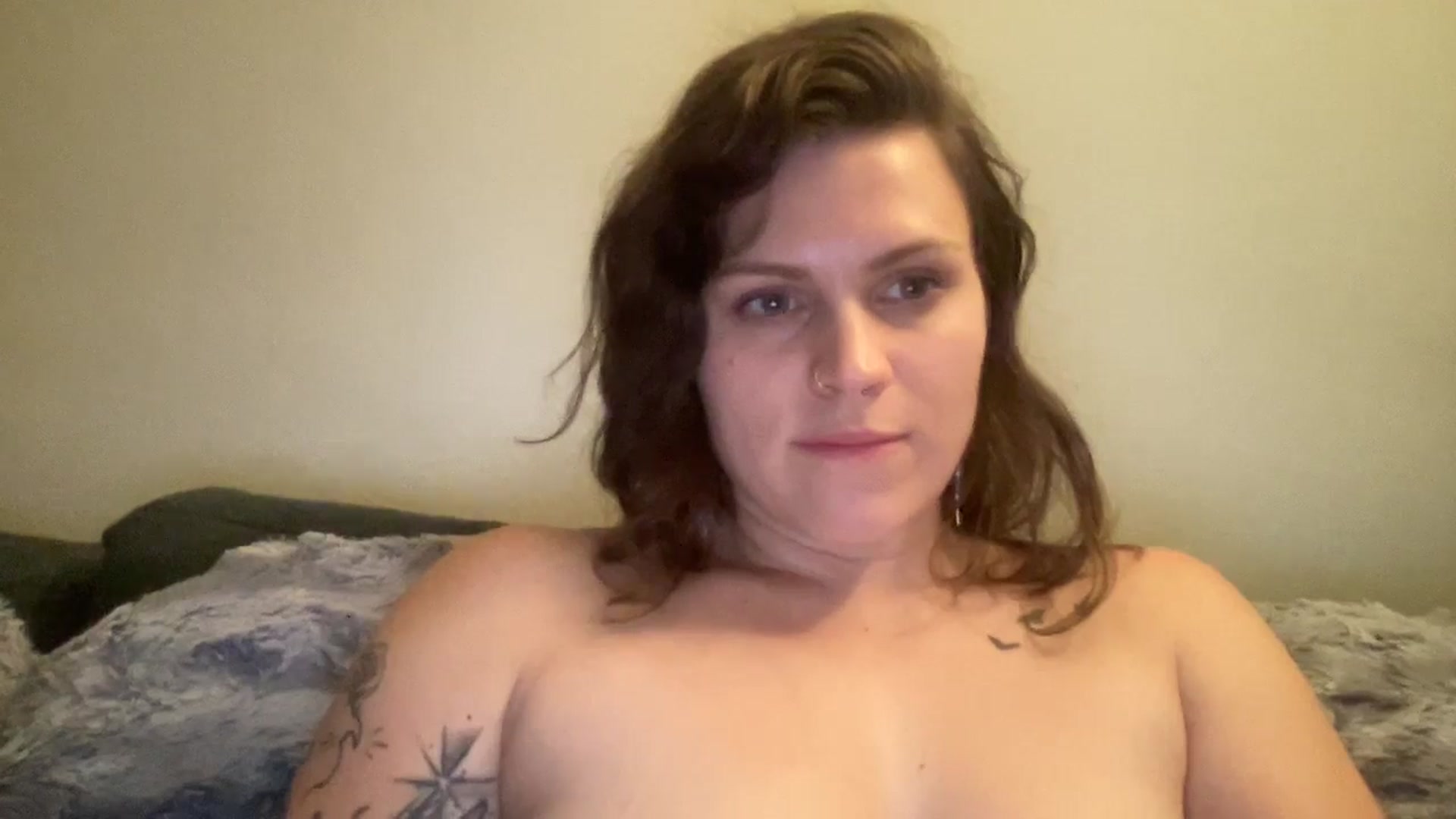 Gallery image thumbnail from Djwetdream's myfreecams stream on, 06/15/2025, 11:44 image 3 of 20