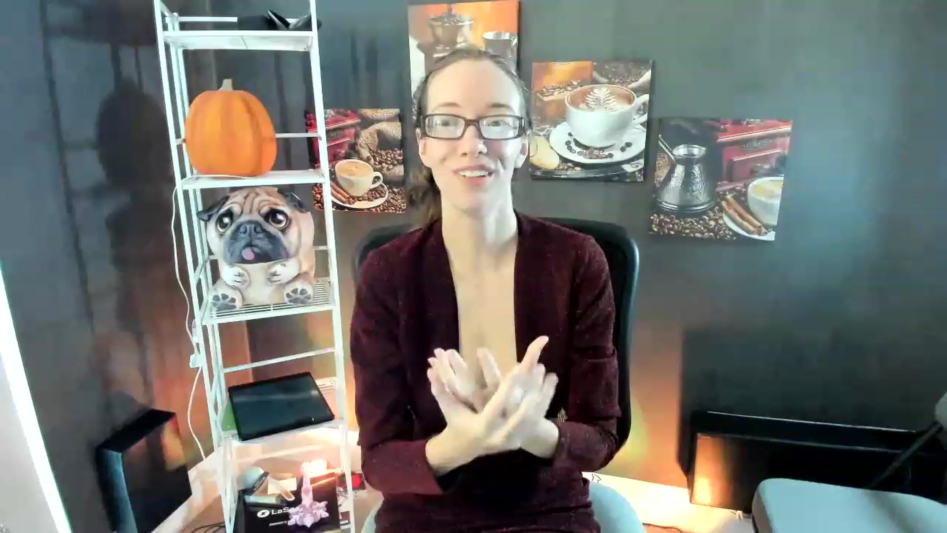 Gallery image thumbnail from DocDropBear's myfreecams stream on, 11/15/2022, 16:04 image 4 of 20