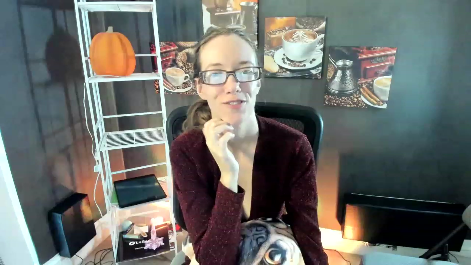 Gallery image thumbnail from DocDropBear's myfreecams stream on, 11/15/2022, 17:12 image 6 of 20