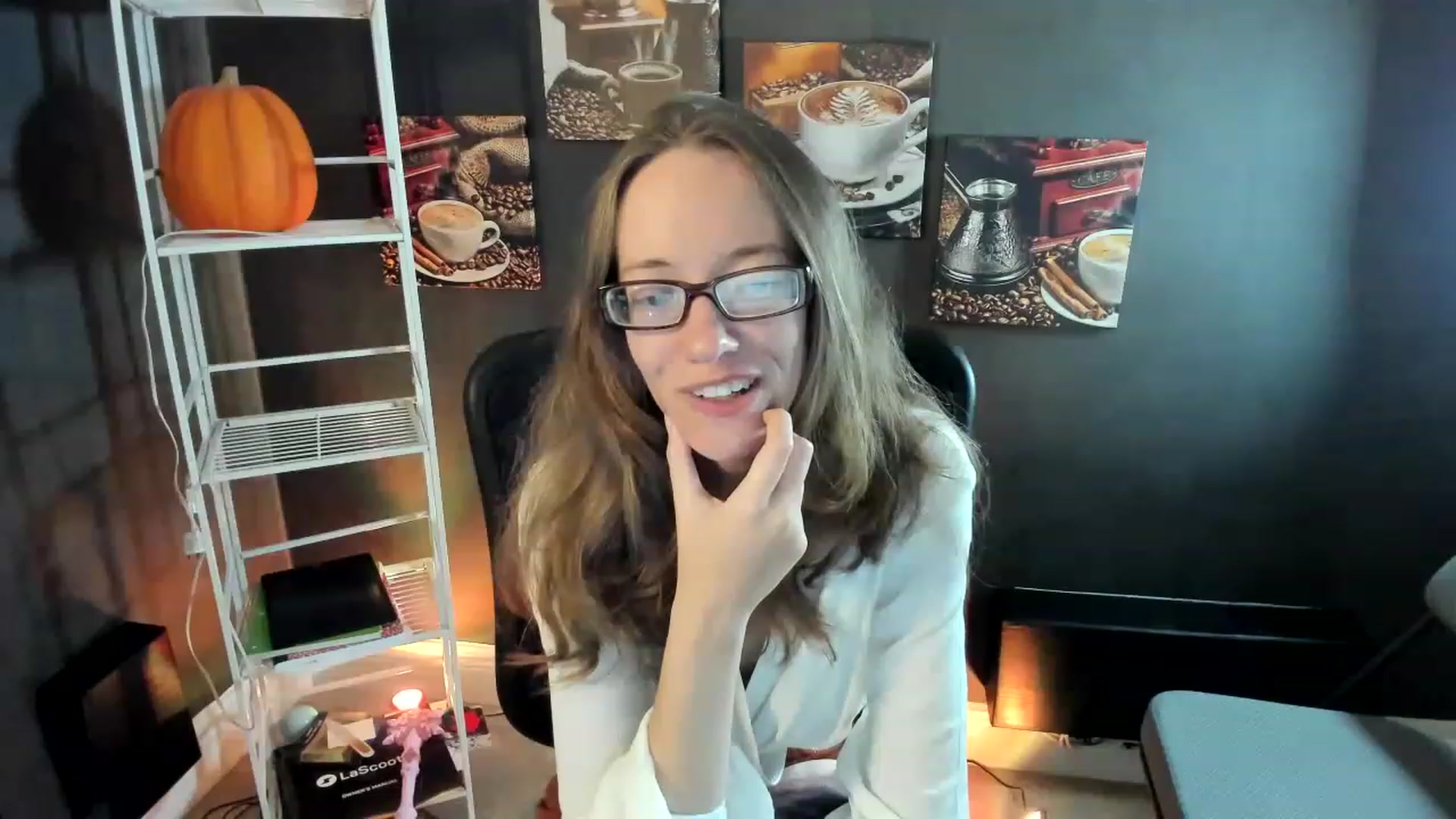 Gallery image thumbnail from DocDropBear's myfreecams stream on, 11/18/2022, 24:03 image 20 of 20