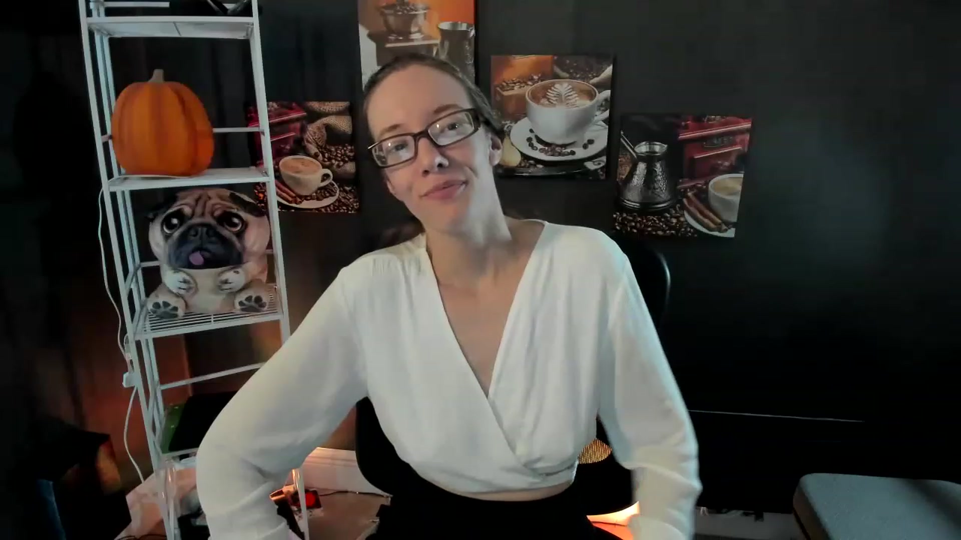 Gallery image thumbnail from DocDropBear's myfreecams stream on, 11/28/2022, 18:10 image 10 of 20
