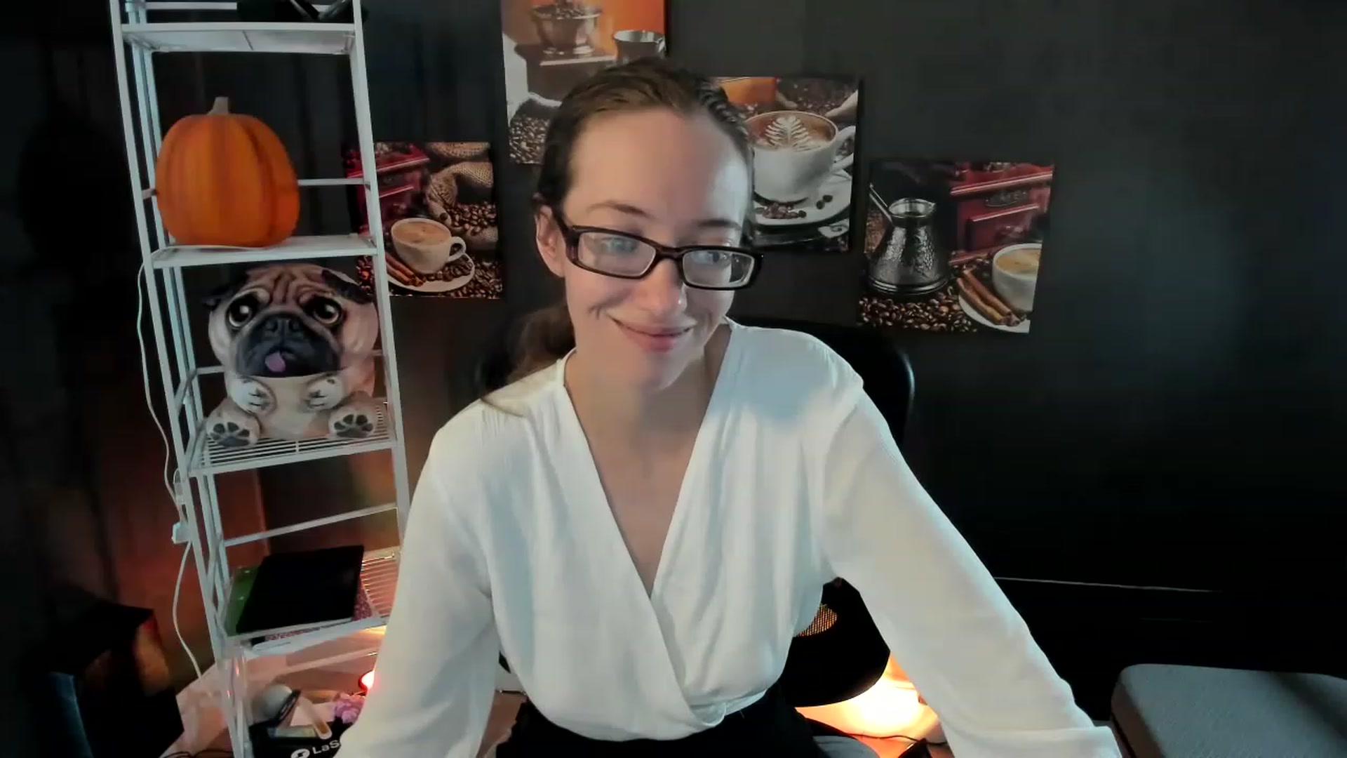 Gallery image thumbnail from DocDropBear's myfreecams stream on, 11/28/2022, 18:10 image 4 of 20