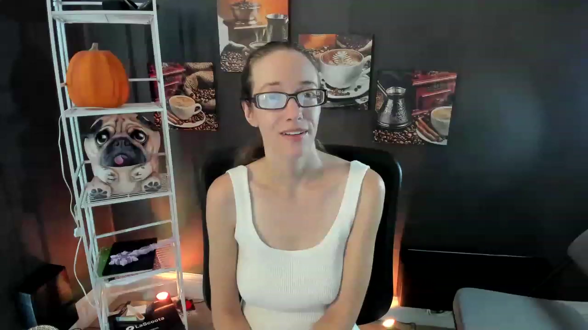Gallery image thumbnail from DocDropBear's myfreecams stream on, 12/01/2022, 15:40 image 8 of 20
