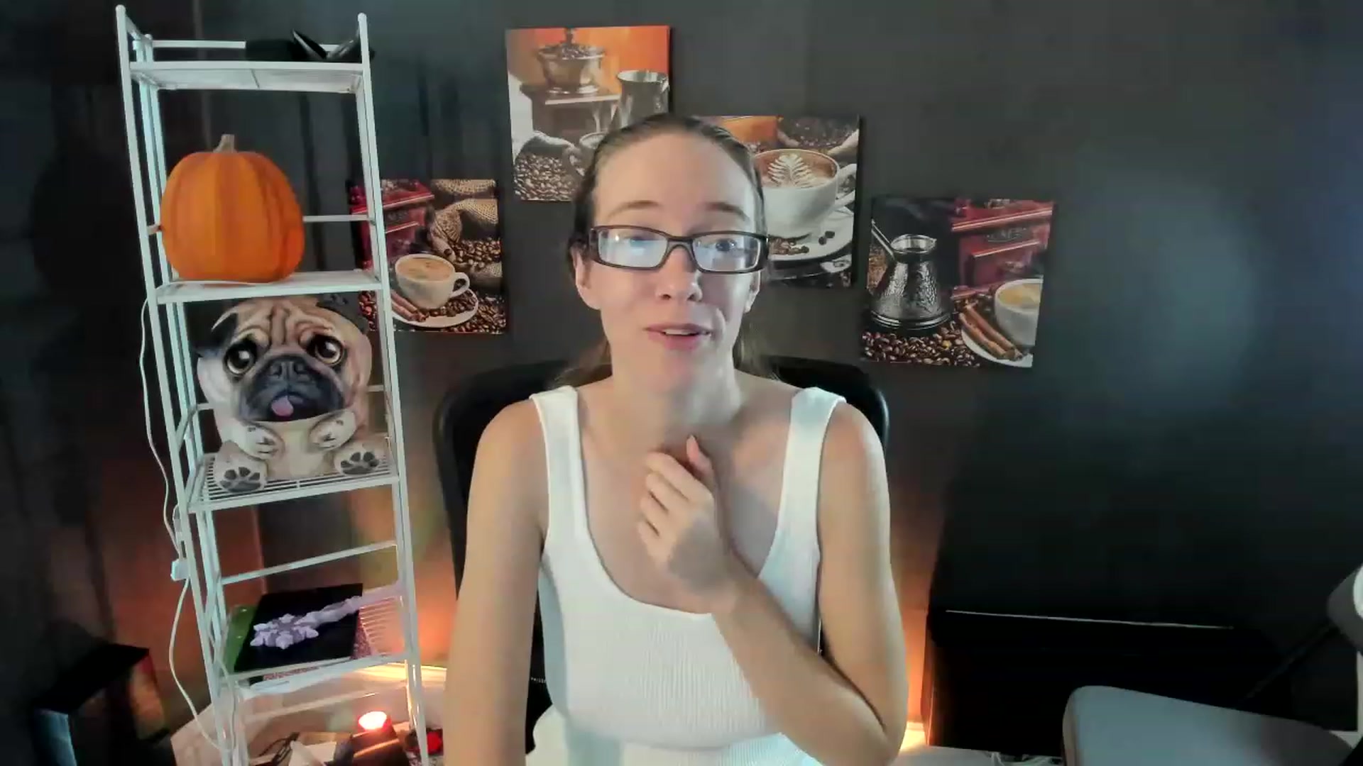 Gallery image thumbnail from DocDropBear's myfreecams stream on, 12/01/2022, 16:11 image 7 of 20