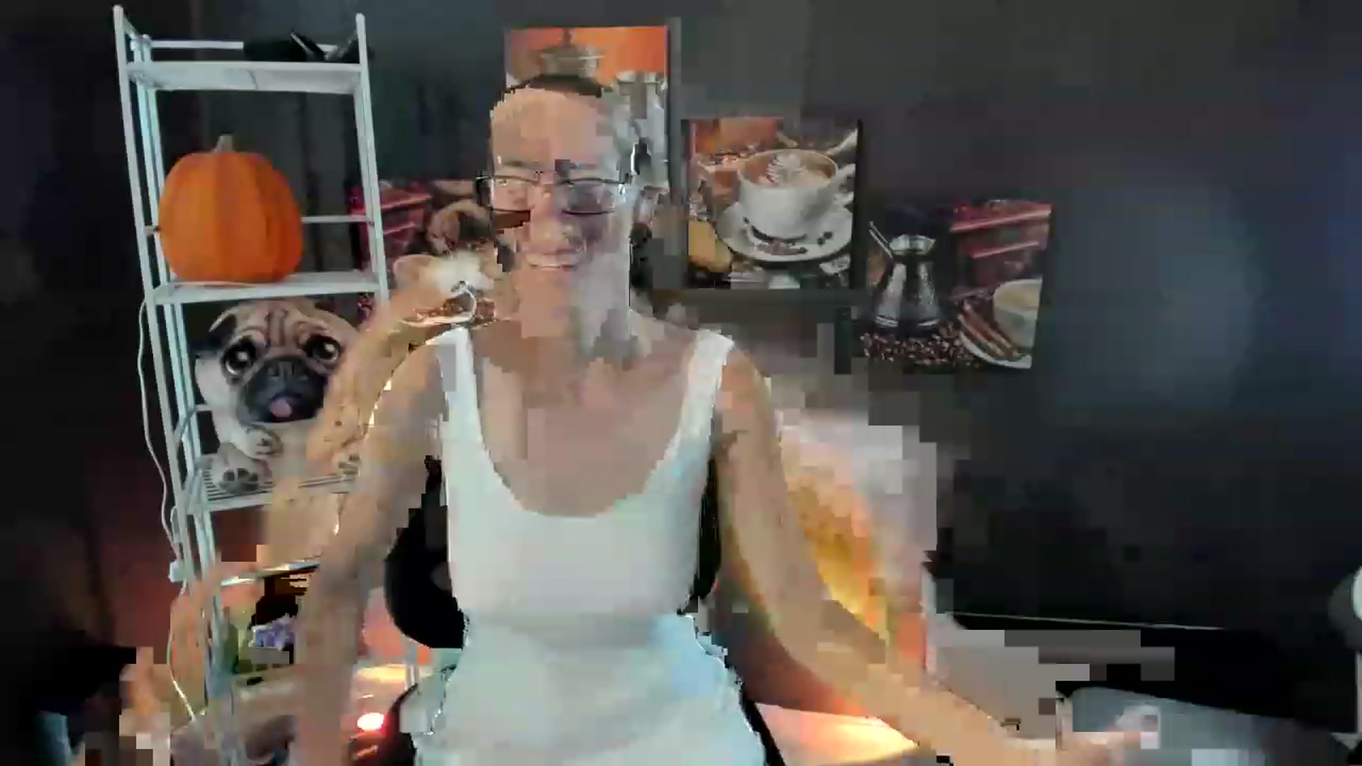Gallery image thumbnail from DocDropBear's myfreecams stream on, 12/01/2022, 16:11 image 20 of 20