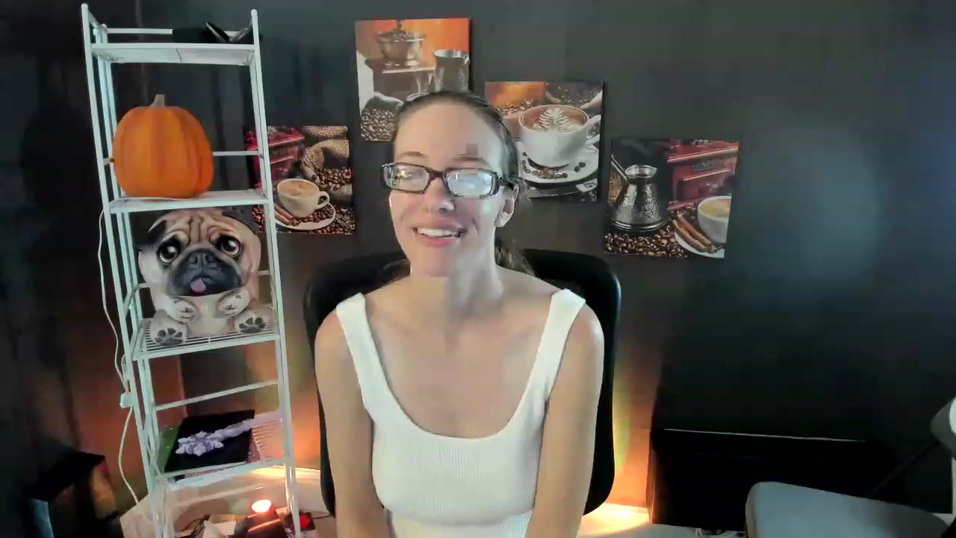Gallery image thumbnail from DocDropBear's myfreecams stream on, 12/01/2022, 16:11 image 14 of 20