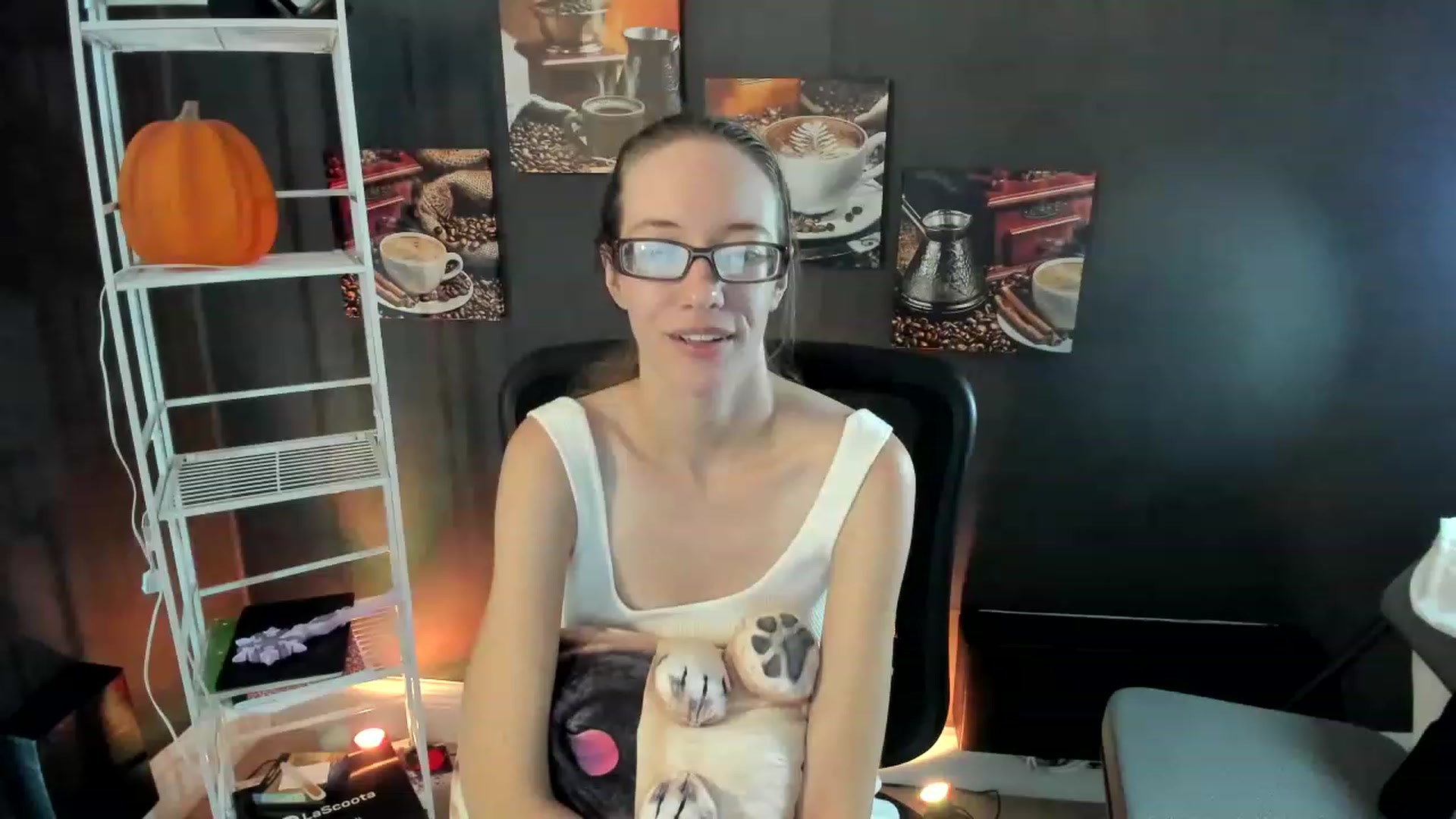 Gallery image thumbnail from DocDropBear's myfreecams stream on, 12/01/2022, 16:52 image 18 of 20