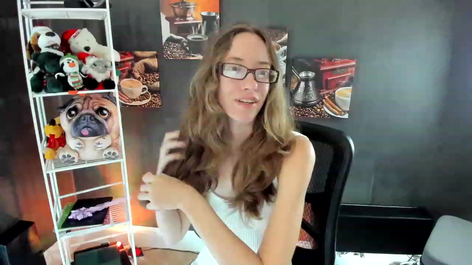 Gallery image thumbnail from DocDropBear's myfreecams stream on, 12/07/2022, 16:07 image 14 of 20