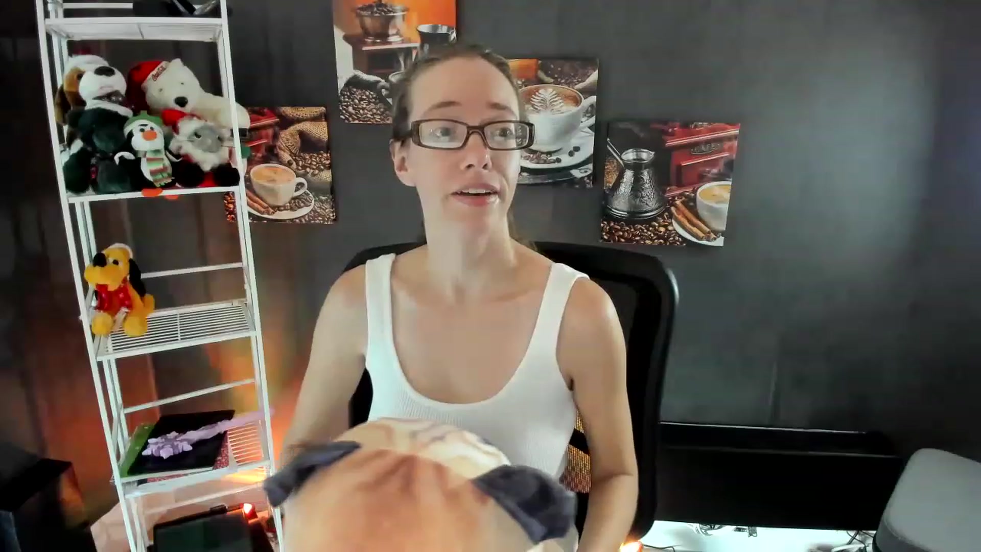 Gallery image thumbnail from DocDropBear's myfreecams stream on, 12/07/2022, 16:07 image 4 of 20