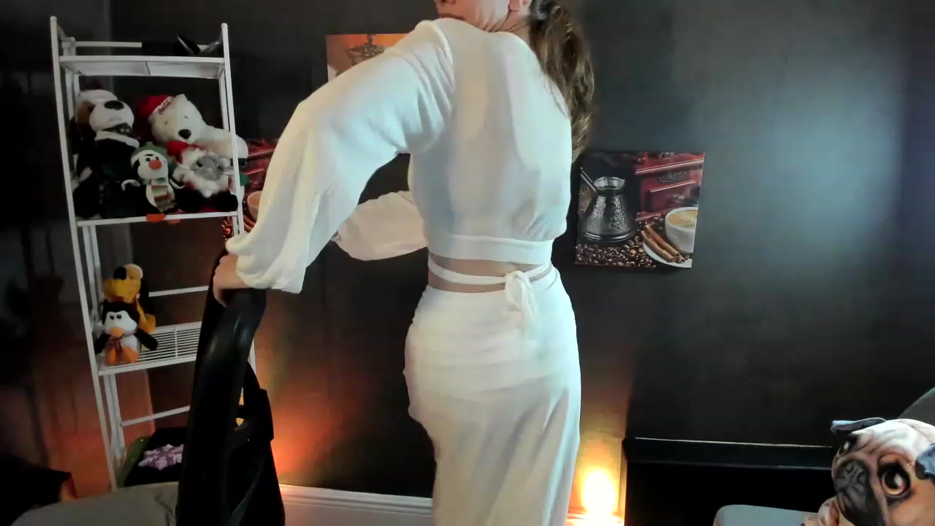 Gallery image thumbnail from DocDropBear's myfreecams stream on, 12/12/2022, 01:55 image 1 of 20