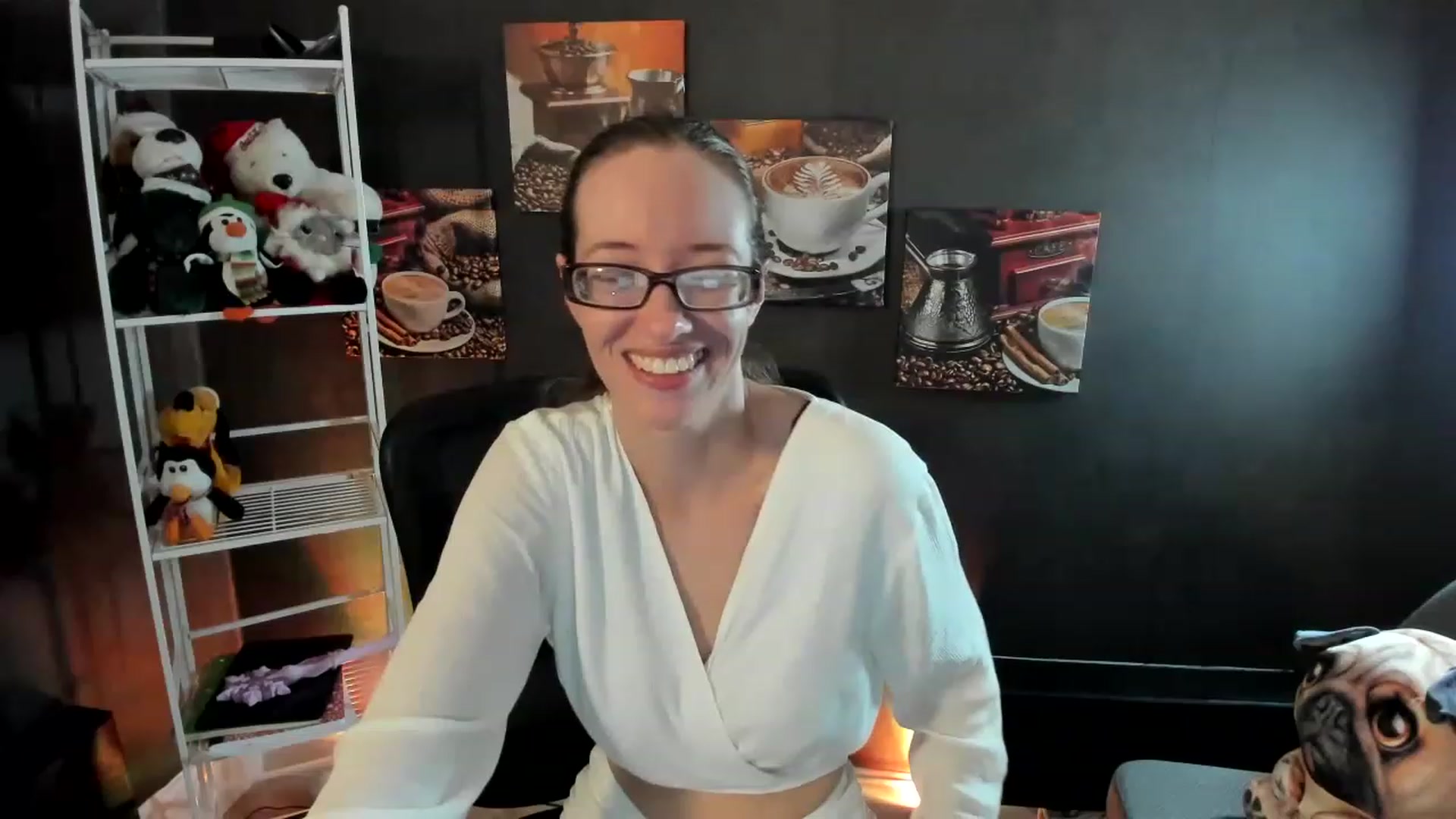 Gallery image thumbnail from DocDropBear's myfreecams stream on, 12/12/2022, 01:55 image 6 of 20