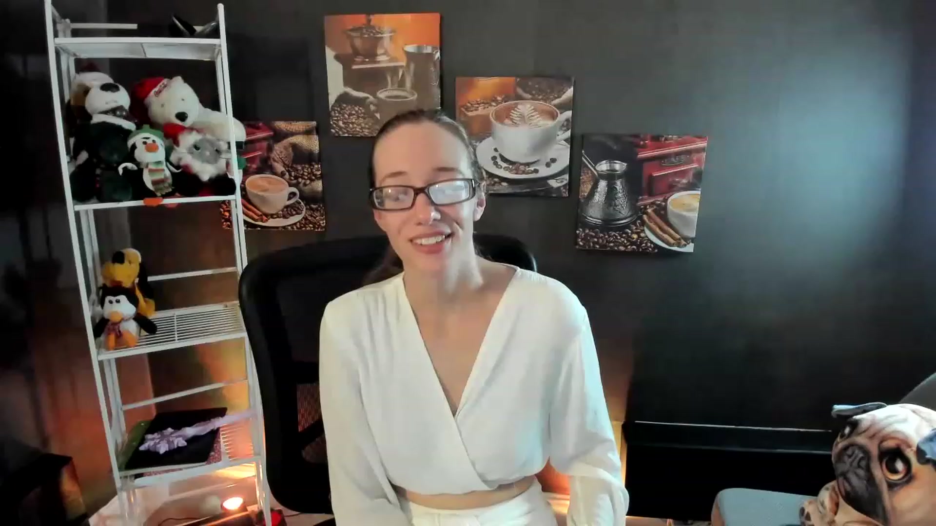 Gallery image thumbnail from DocDropBear's myfreecams stream on, 12/12/2022, 01:55 image 17 of 20