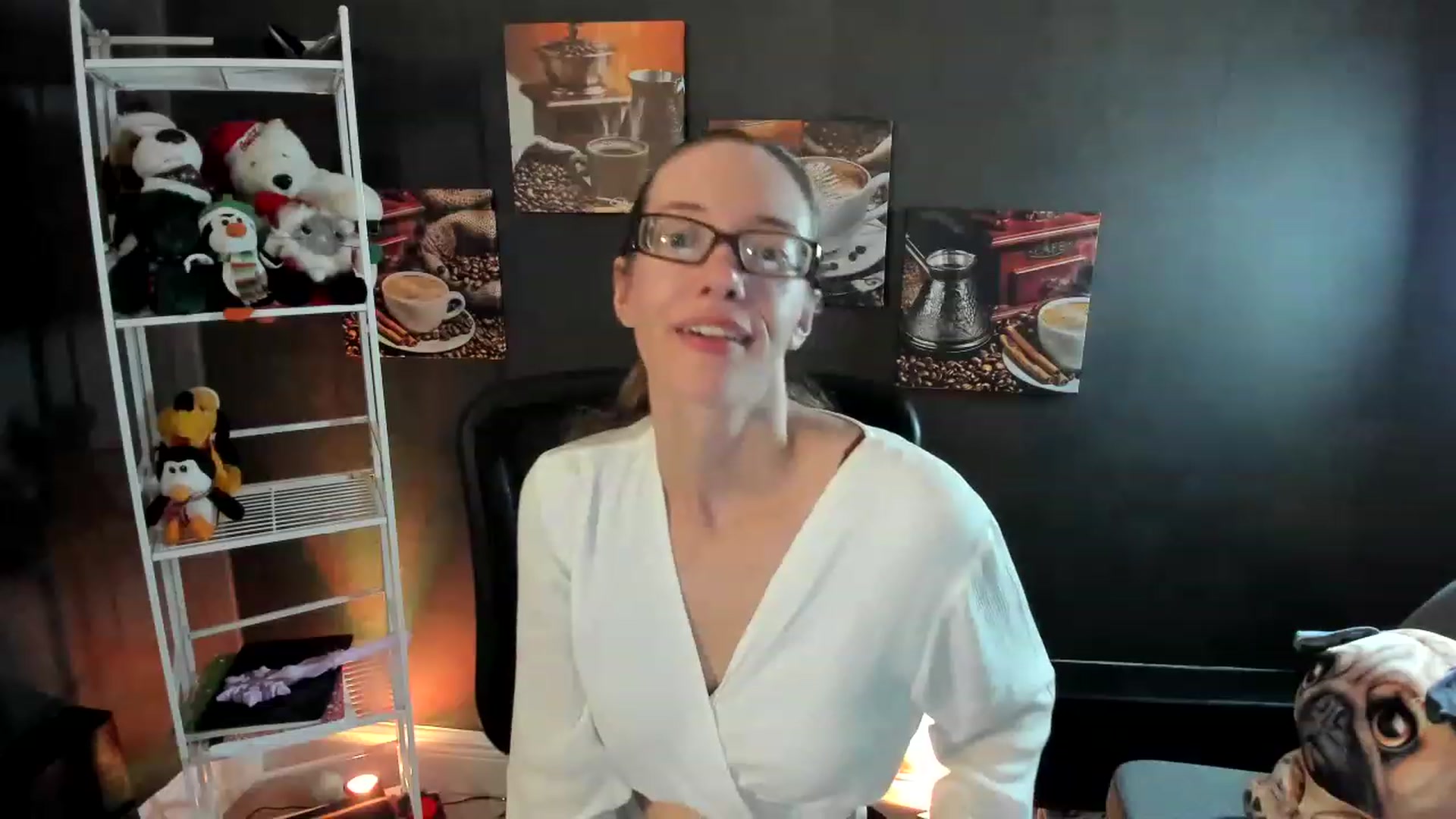 Gallery image thumbnail from DocDropBear's myfreecams stream on, 12/12/2022, 01:55 image 7 of 20
