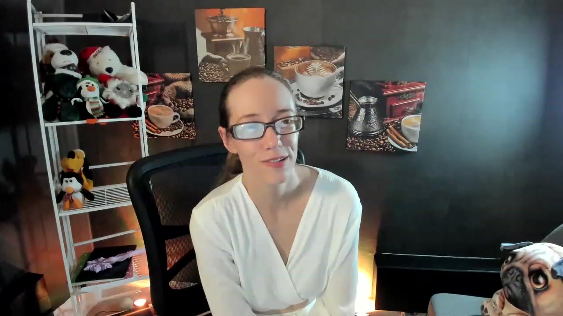 Gallery image thumbnail from DocDropBear's myfreecams stream on, 12/12/2022, 01:55 image 15 of 20