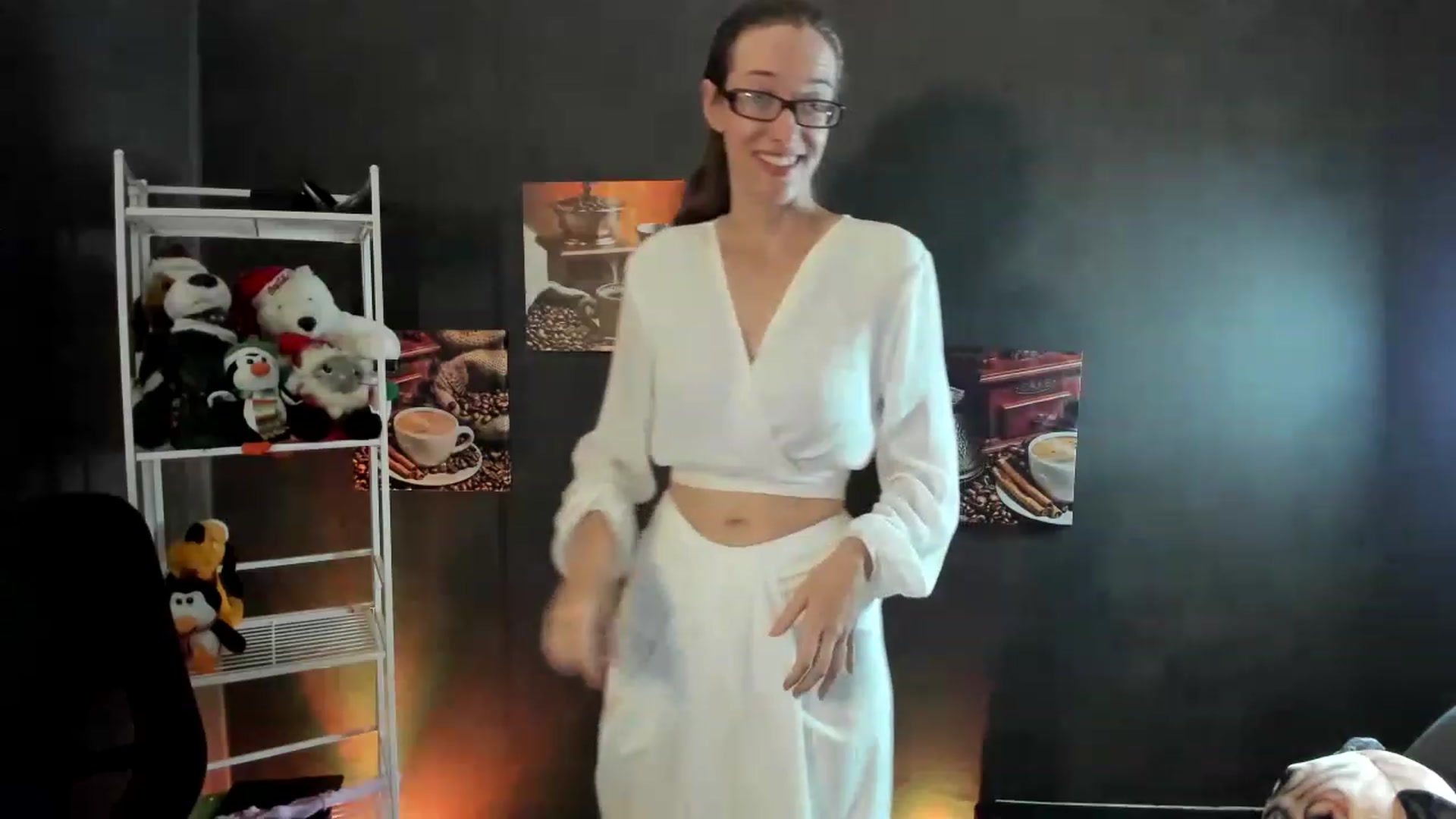 Gallery image thumbnail from DocDropBear's myfreecams stream on, 12/12/2022, 02:25 image 17 of 20