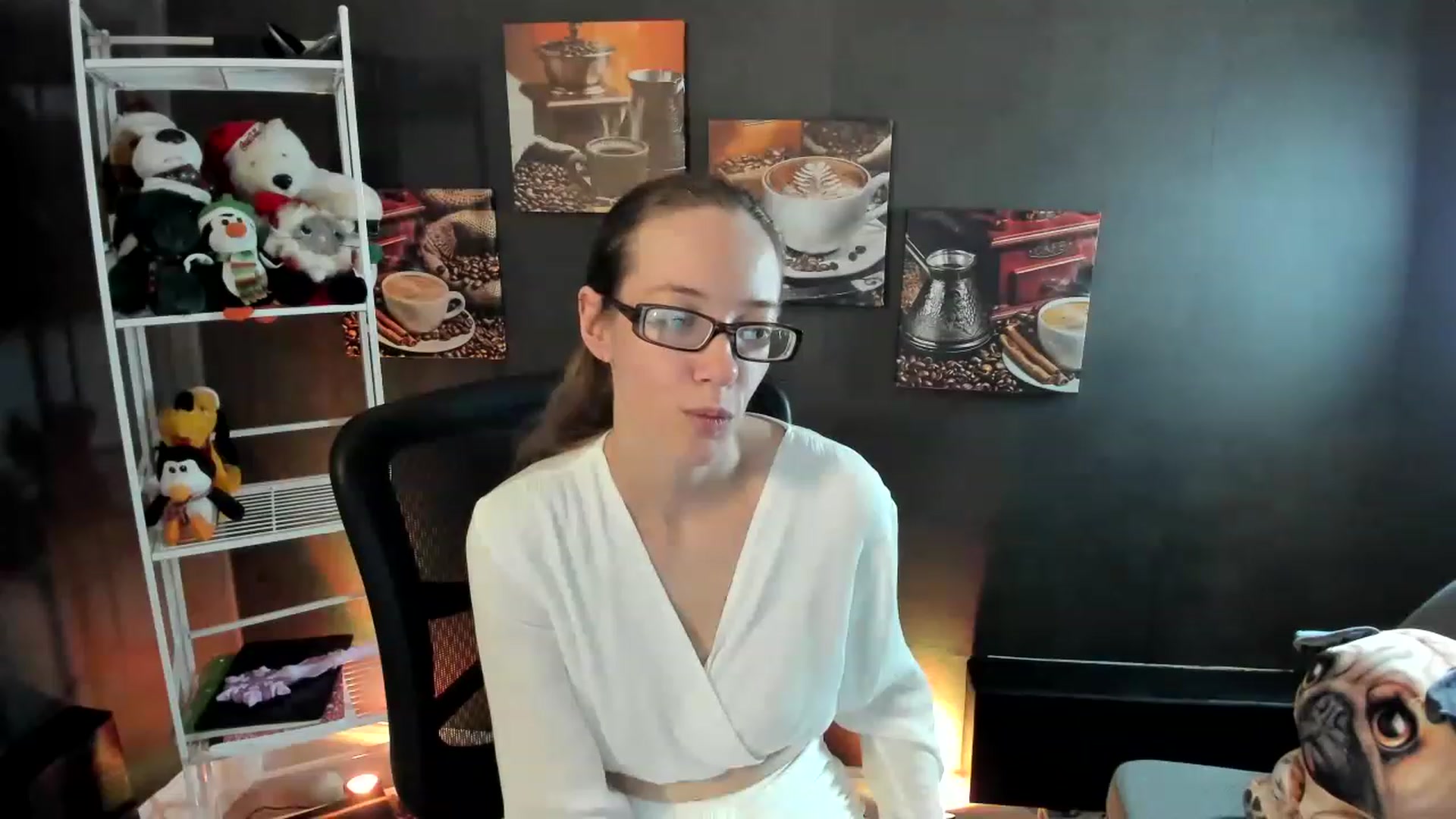 Gallery image thumbnail from DocDropBear's myfreecams stream on, 12/12/2022, 02:25 image 2 of 20