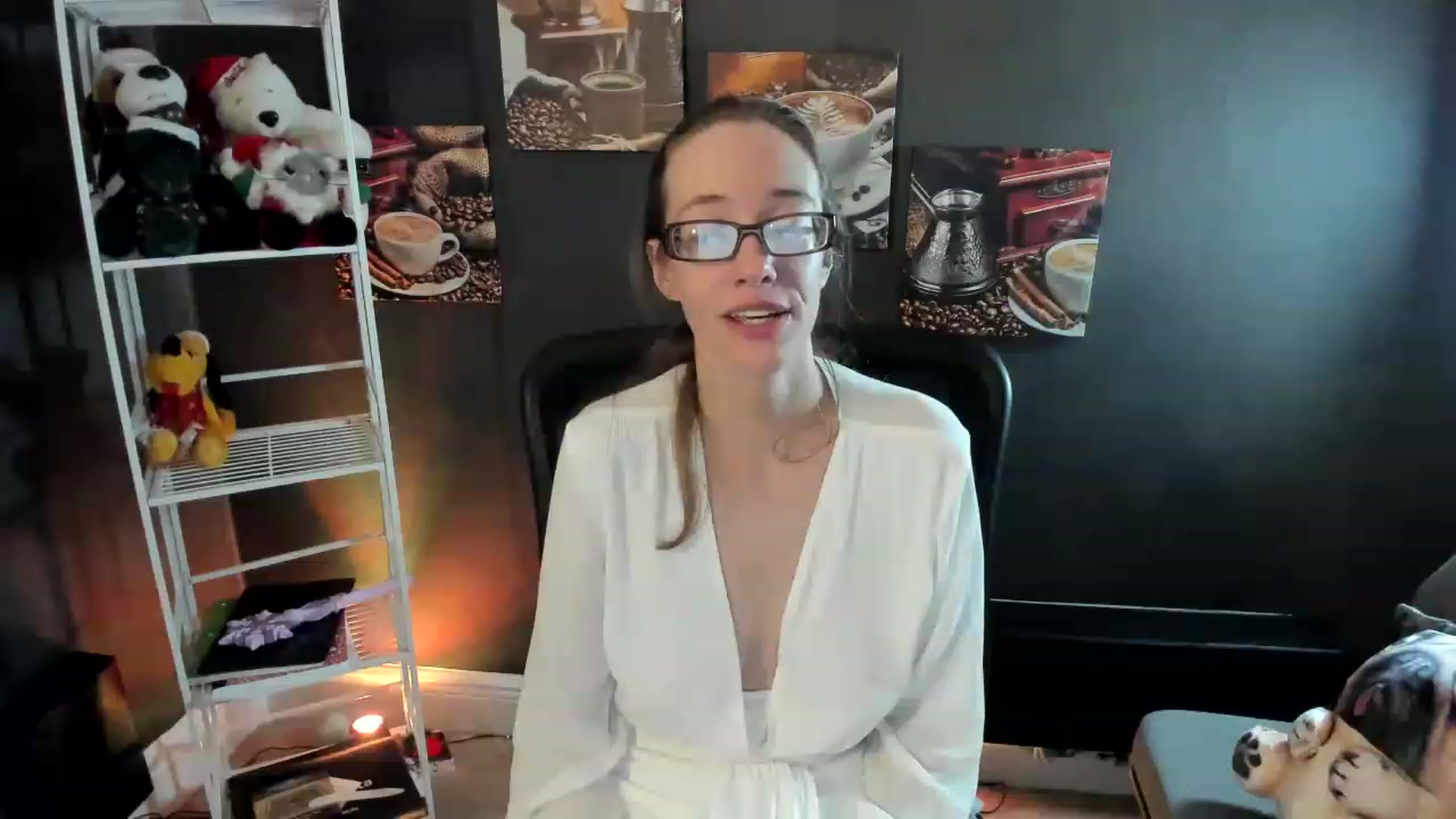 Gallery image thumbnail from DocDropBear's myfreecams stream on, 12/12/2022, 04:50 image 18 of 20