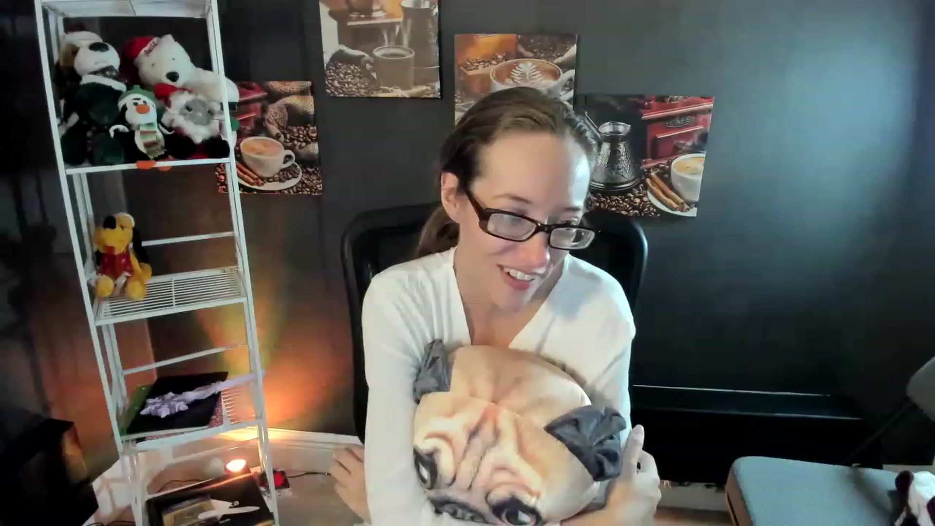 Gallery image thumbnail from DocDropBear's myfreecams stream on, 12/12/2022, 04:50 image 2 of 20