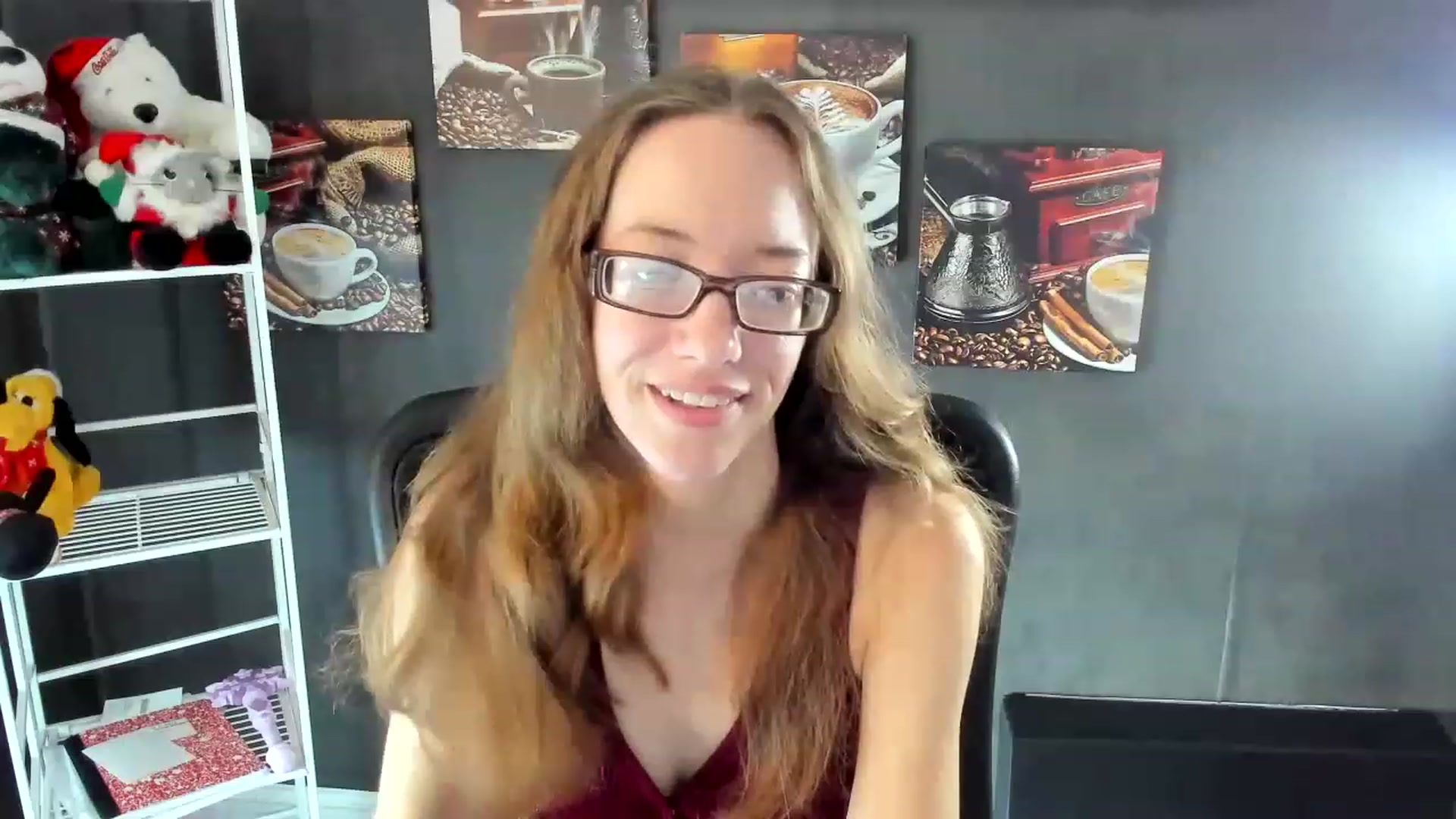 Gallery image thumbnail from DocDropBear's myfreecams stream on, 12/22/2022, 17:05 image 13 of 20