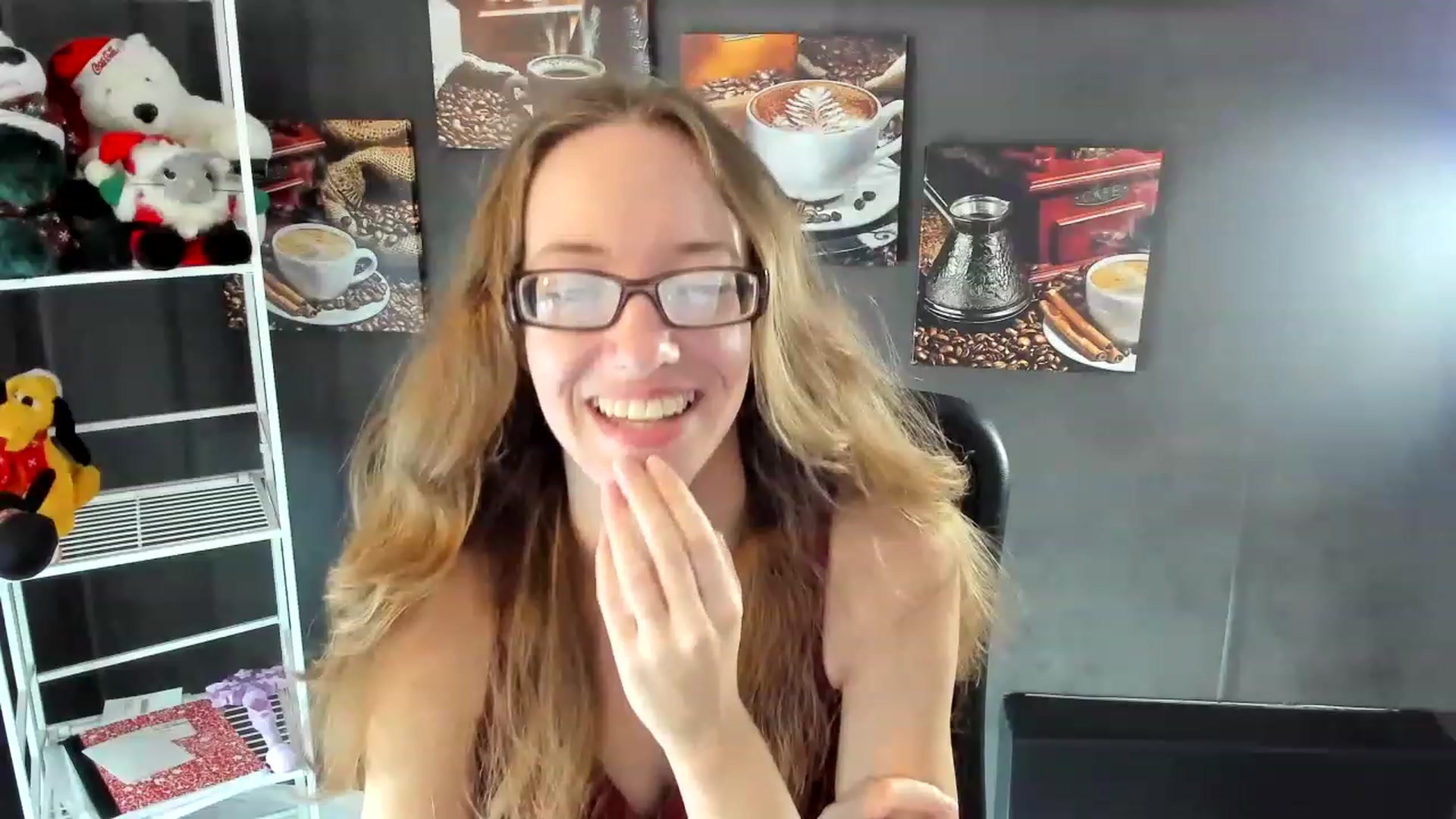 Gallery image thumbnail from DocDropBear's myfreecams stream on, 12/22/2022, 17:05 image 15 of 20