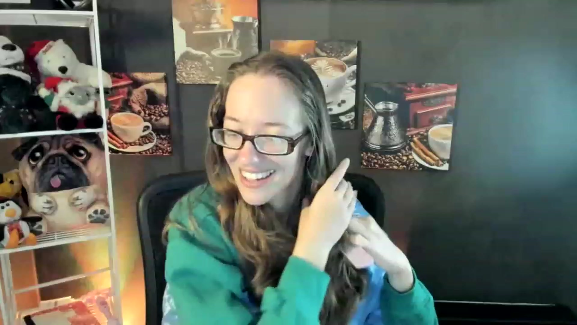 Gallery image thumbnail from DocDropBear's myfreecams stream on, 12/25/2022, 02:25 image 13 of 20