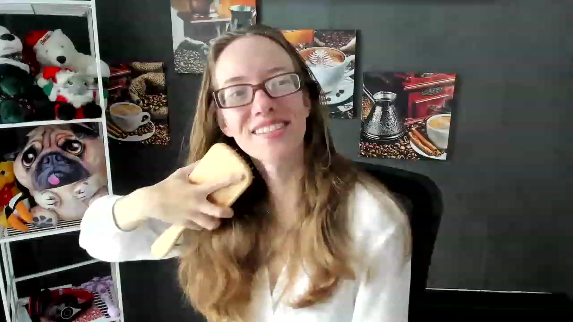 Gallery image thumbnail from DocDropBear's myfreecams stream on, 12/27/2022, 16:19 image 4 of 20