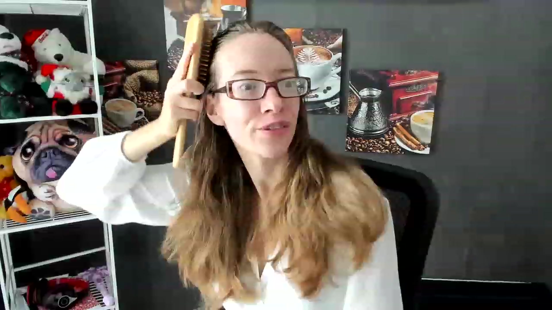Gallery image thumbnail from DocDropBear's myfreecams stream on, 12/27/2022, 16:19 image 3 of 20