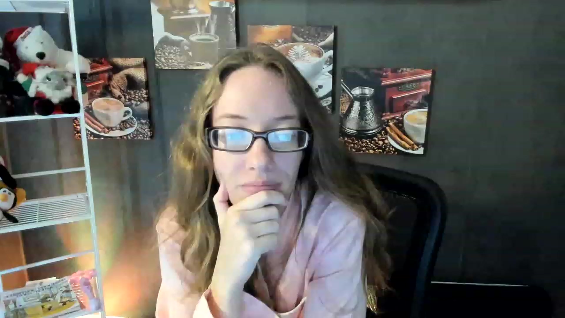 Gallery image thumbnail from DocDropBear's myfreecams stream on, 12/28/2022, 16:32 image 6 of 20