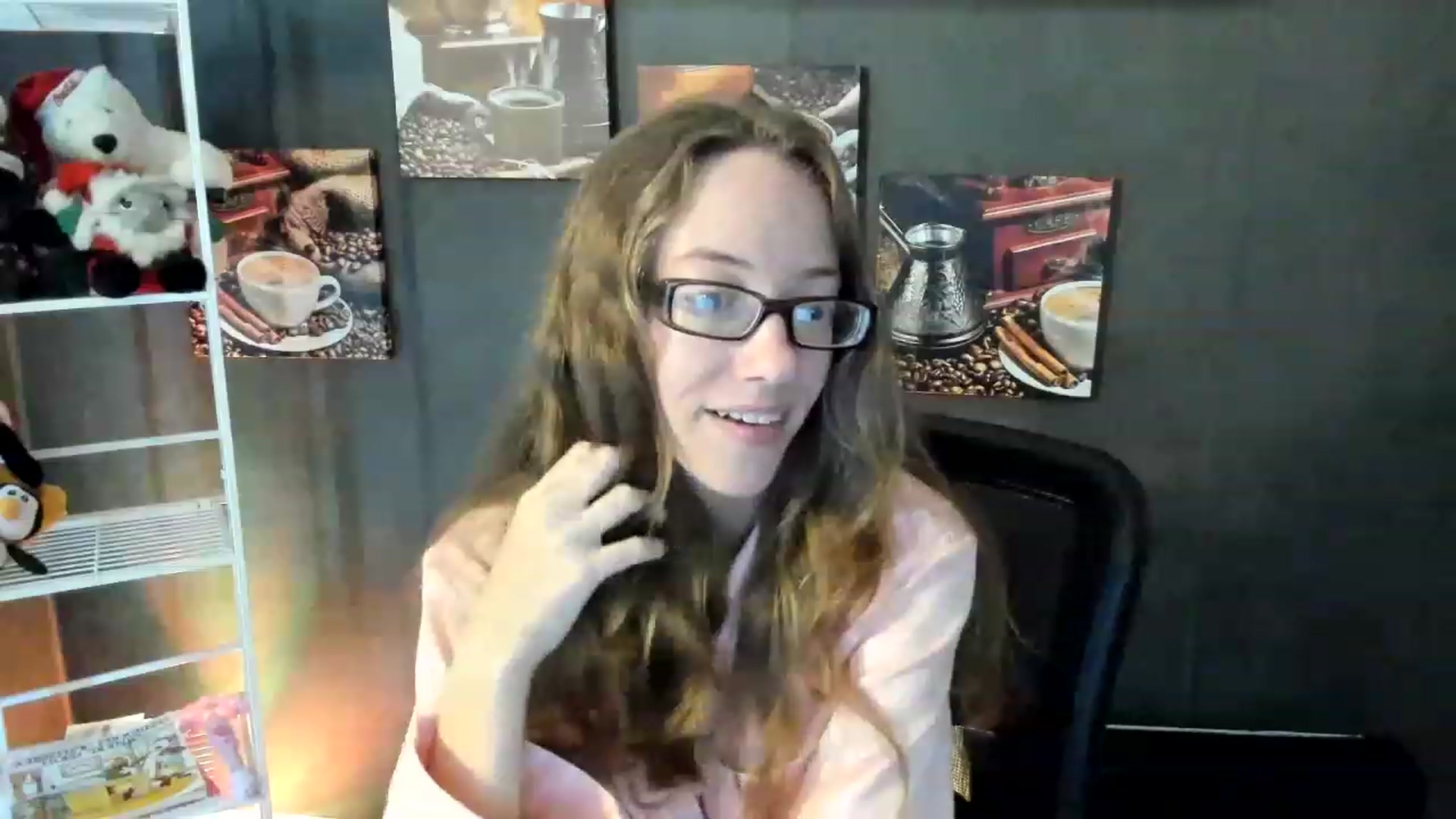 Gallery image thumbnail from DocDropBear's myfreecams stream on, 12/28/2022, 16:32 image 7 of 20