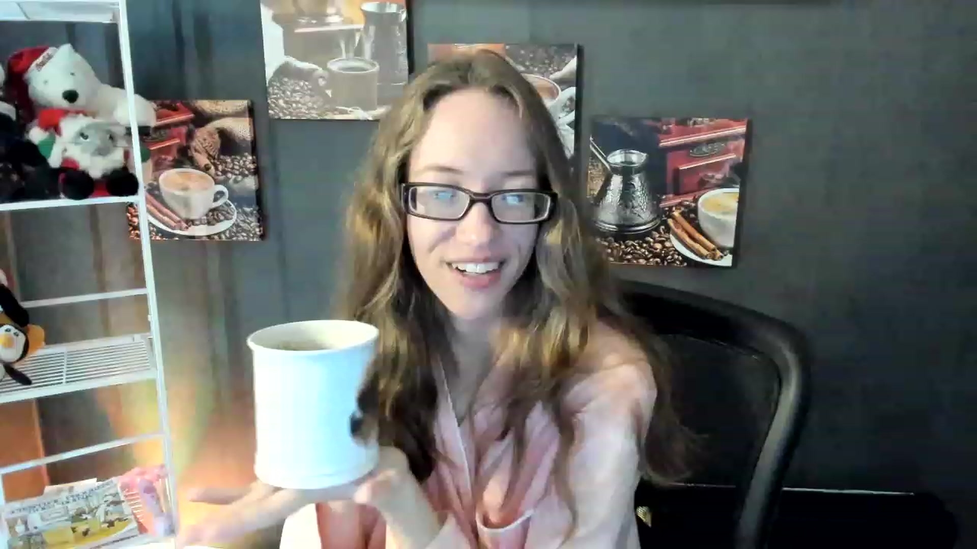 Gallery image thumbnail from DocDropBear's myfreecams stream on, 12/28/2022, 16:32 image 2 of 20