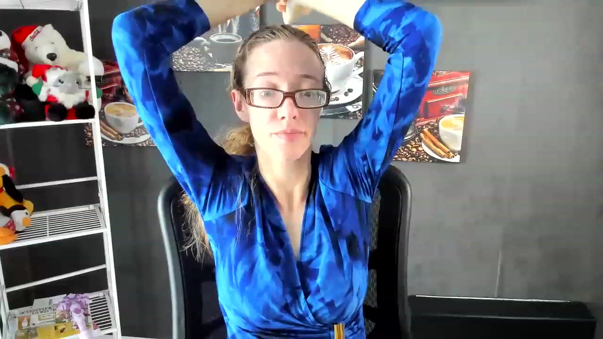 Gallery image thumbnail from DocDropBear's myfreecams stream on, 01/02/2023, 17:12 image 9 of 20