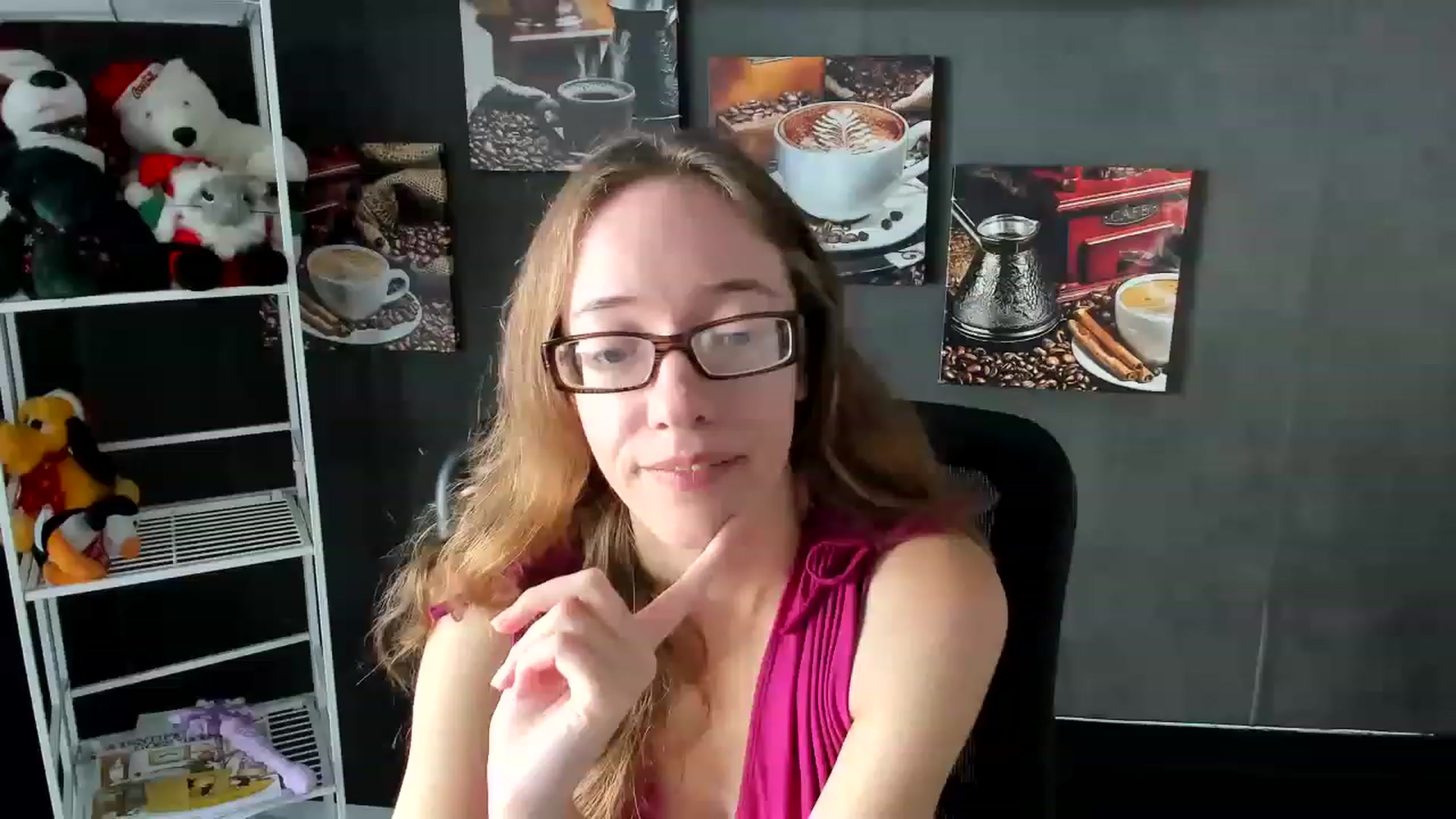 Gallery image thumbnail from DocDropBear's myfreecams stream on, 01/03/2023, 16:37 image 15 of 20
