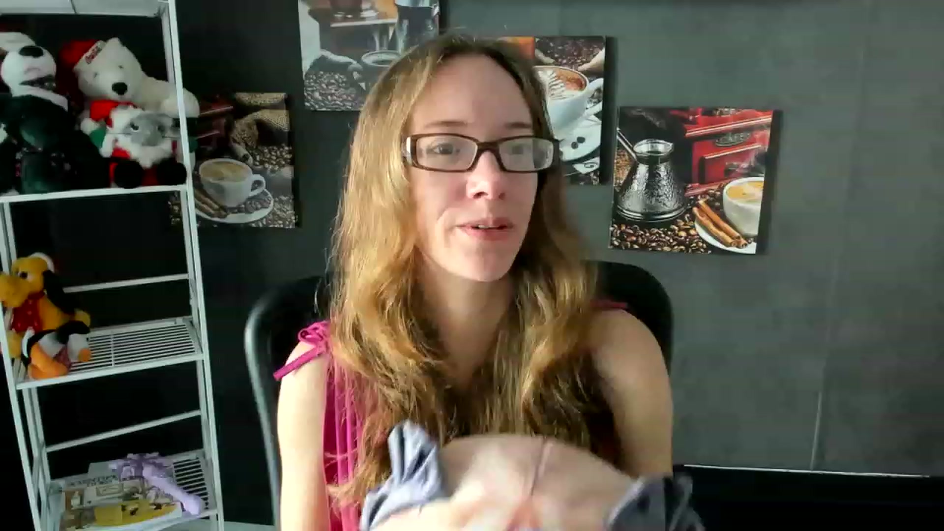 Gallery image thumbnail from DocDropBear's myfreecams stream on, 01/03/2023, 16:37 image 10 of 20