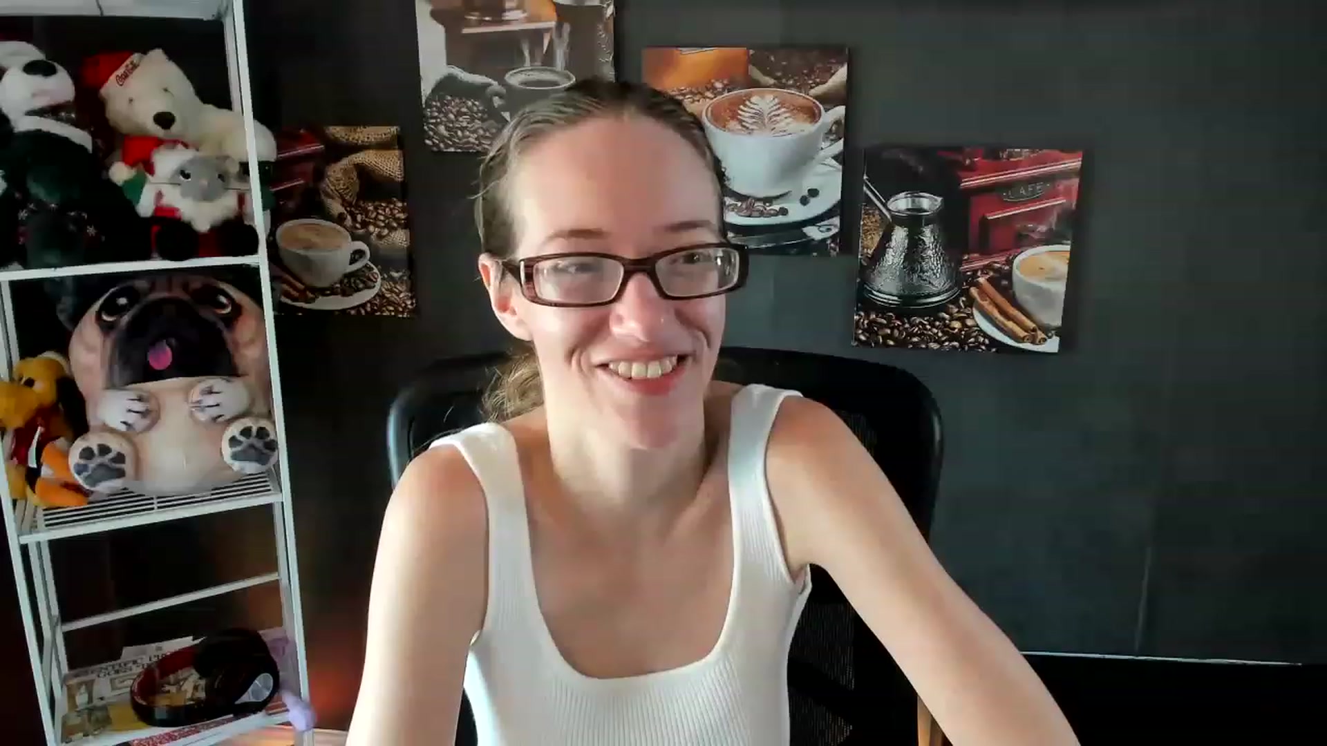 Gallery image thumbnail from DocDropBear's myfreecams stream on, 01/06/2023, 14:50 image 4 of 20