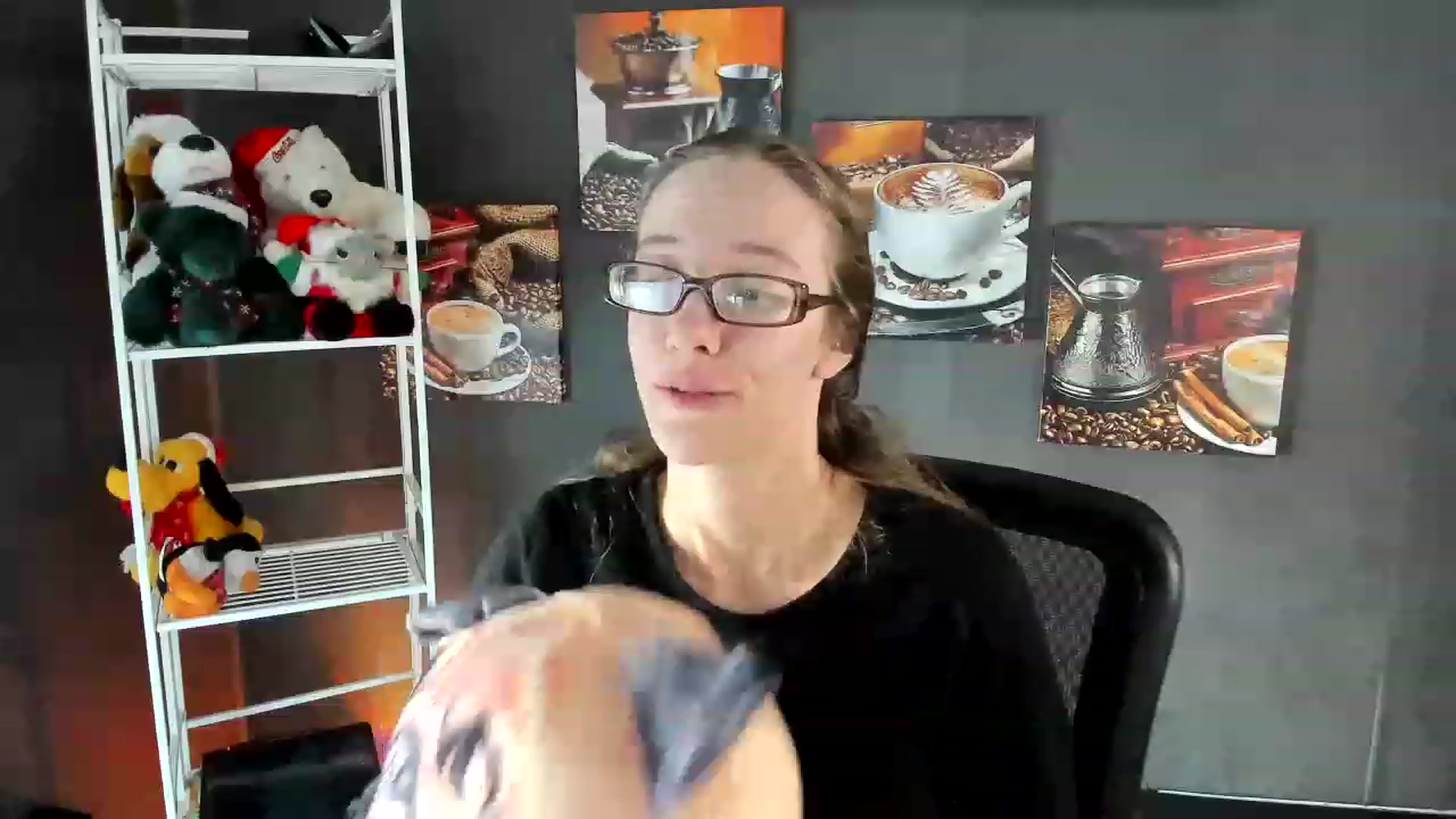 Gallery image thumbnail from DocDropBear's myfreecams stream on, 01/09/2023, 18:49 image 12 of 20