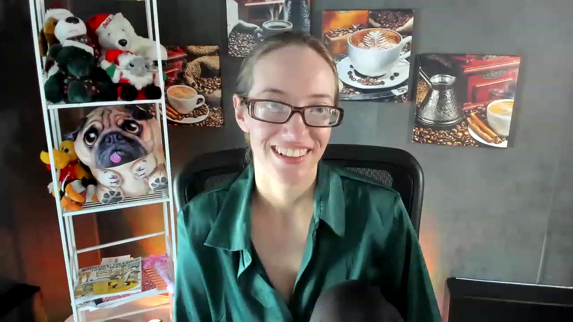 Gallery image thumbnail from DocDropBear's myfreecams stream on, 01/10/2023, 18:16 image 16 of 20