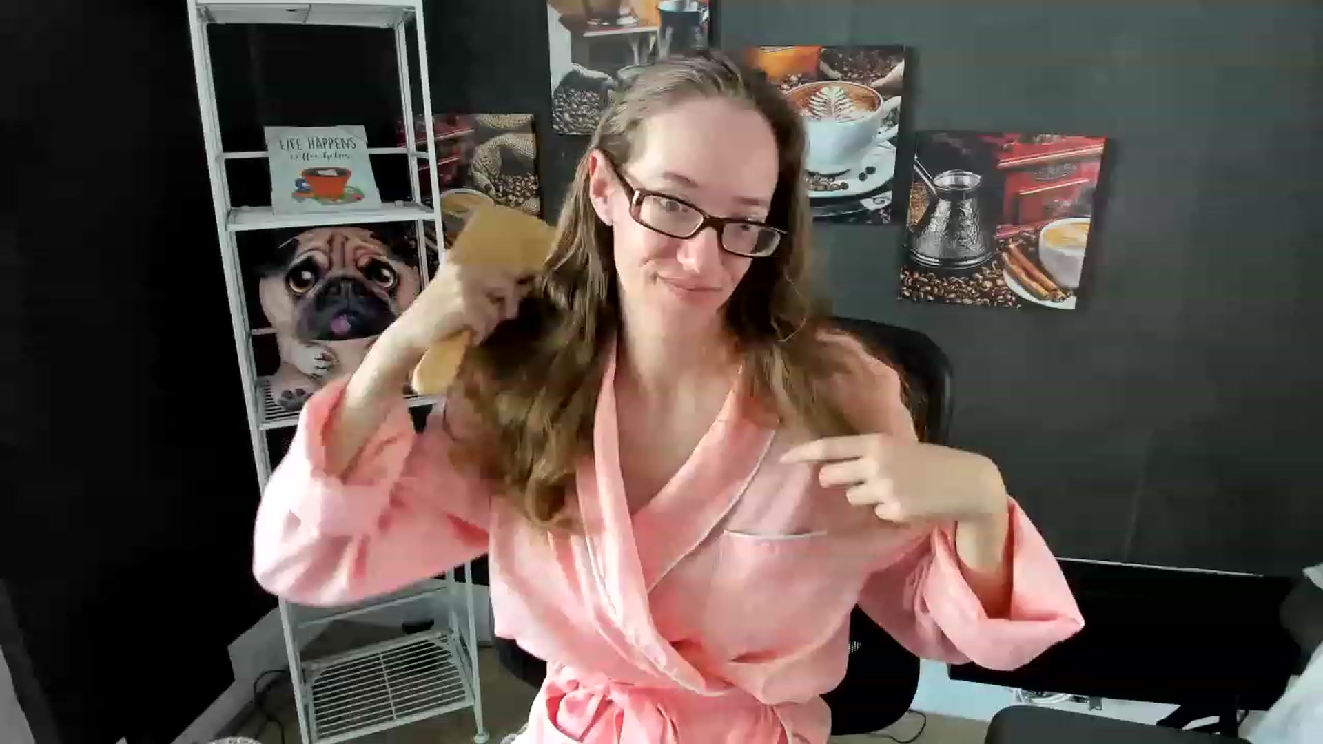 Gallery image thumbnail from DocDropBear's myfreecams stream on, 01/20/2023, 15:42 image 16 of 20