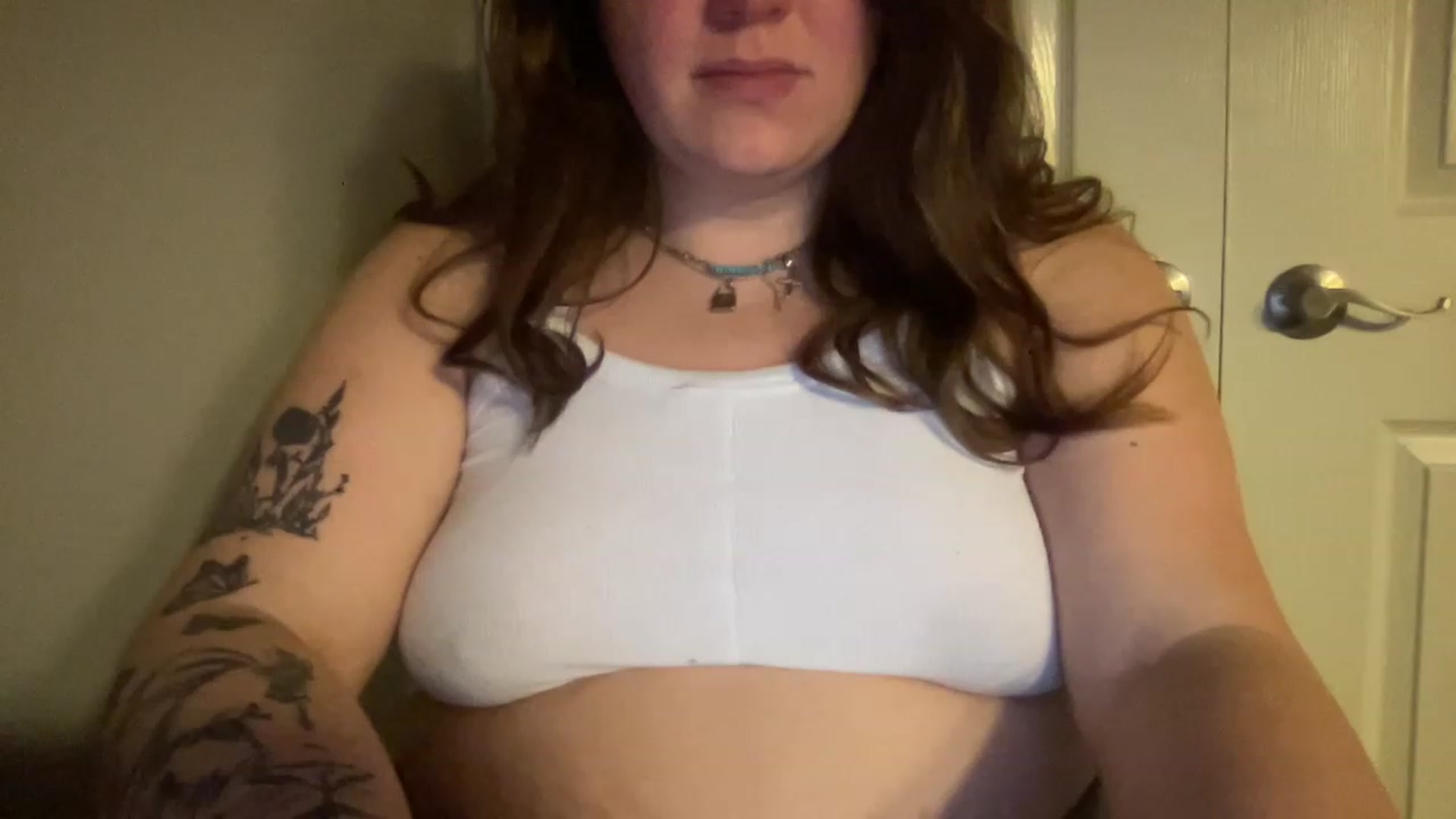 Gallery image thumbnail from DoctorLuna's myfreecams stream on, 03/13/2023, 03:58 image 4 of 20