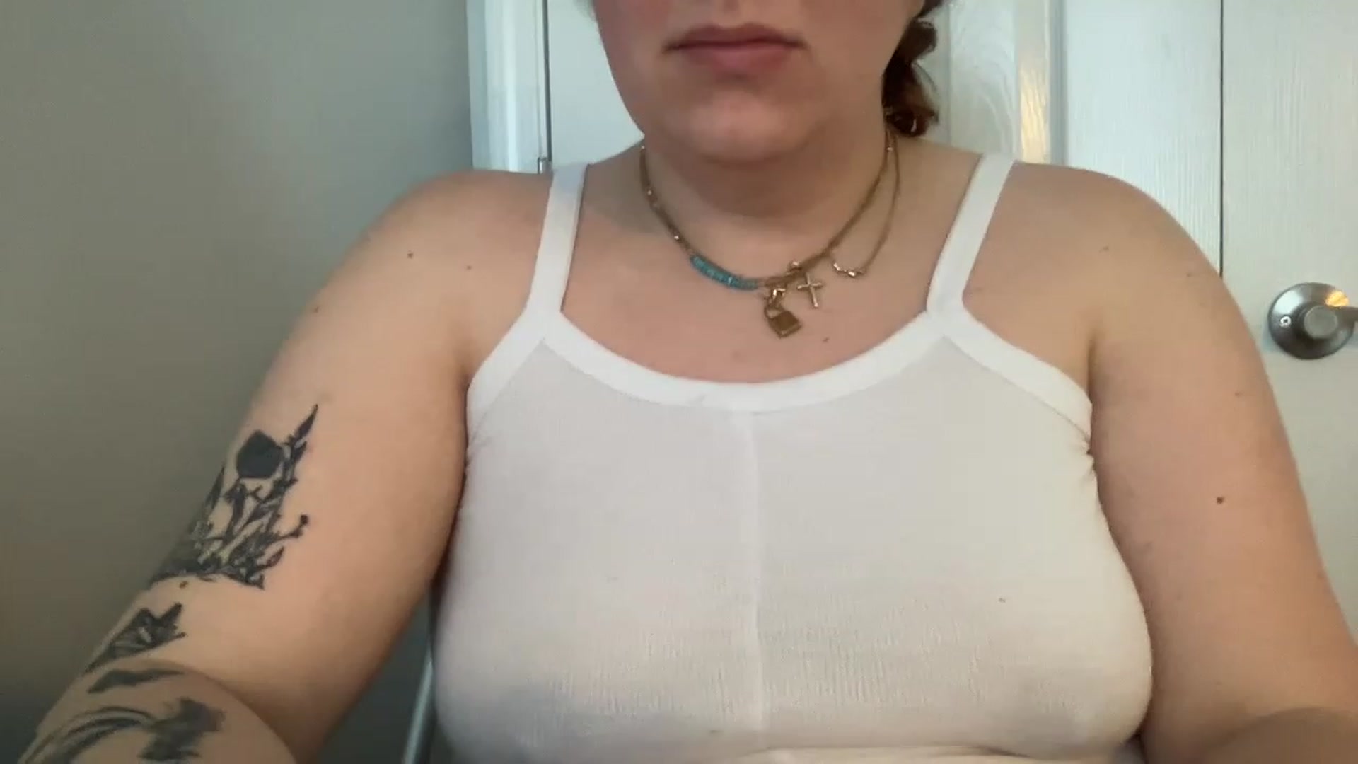 Gallery image thumbnail from DoctorLuna's myfreecams stream on, 03/13/2023, 14:20 image 18 of 20