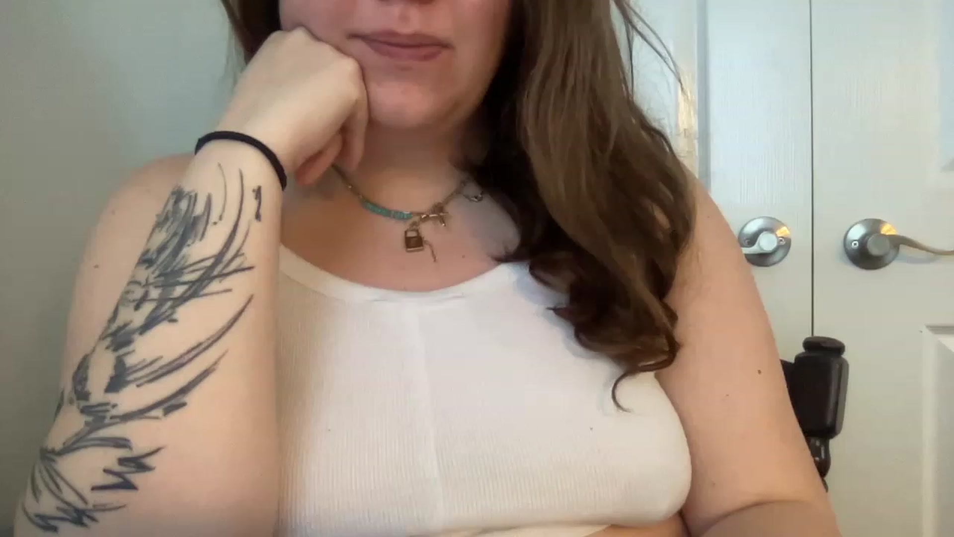 Gallery image thumbnail from DoctorLuna's myfreecams stream on, 03/13/2023, 14:36 image 18 of 20