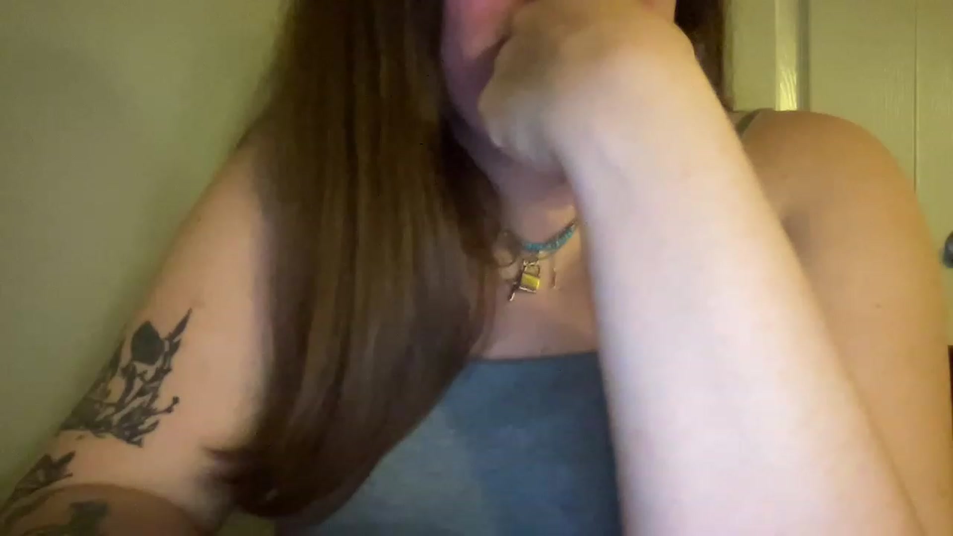 Gallery image thumbnail from DoctorLuna's myfreecams stream on, 03/17/2023, 03:49 image 19 of 20