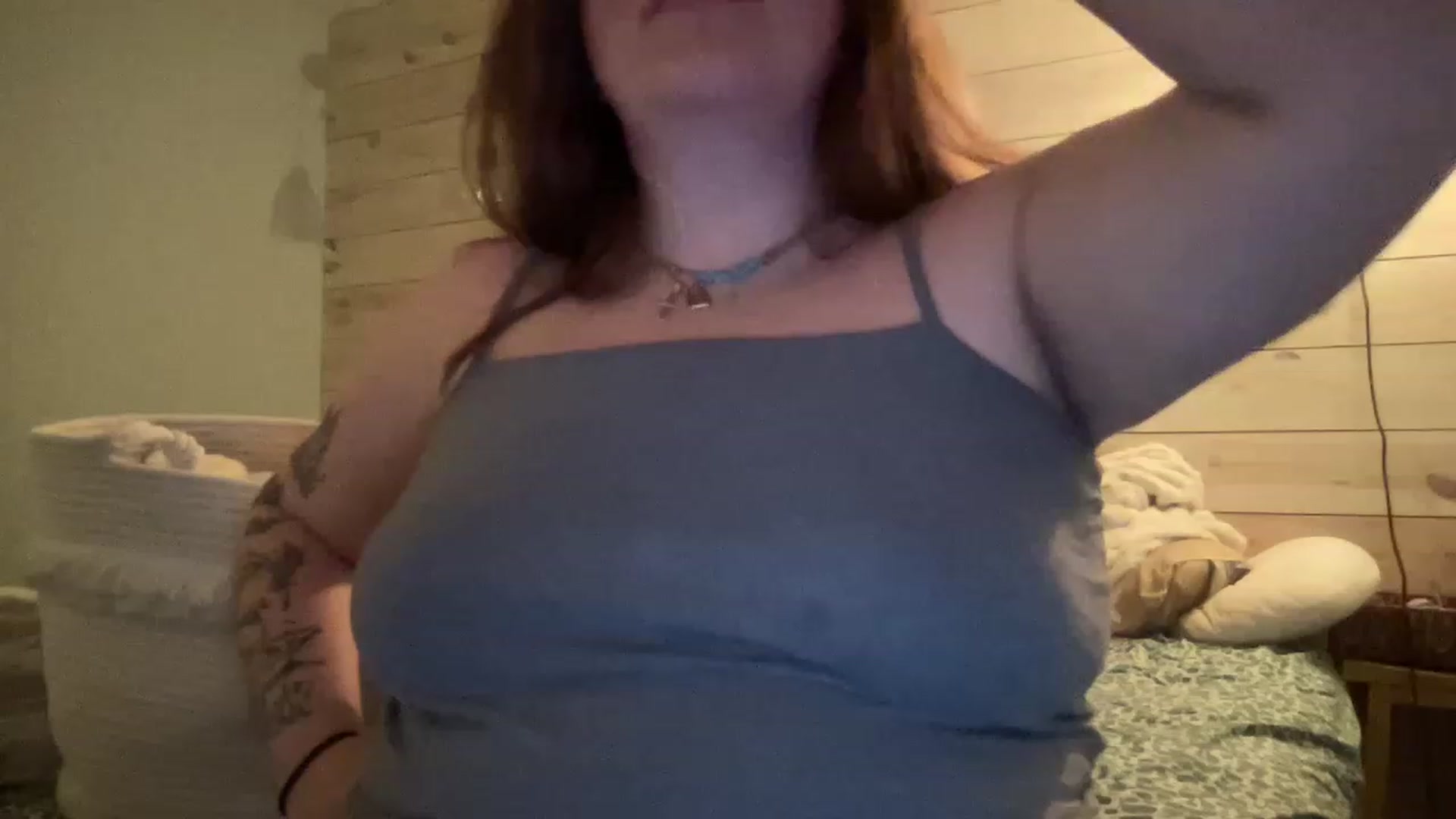 Gallery image thumbnail from DoctorLuna's myfreecams stream on, 03/17/2023, 03:49 image 7 of 20