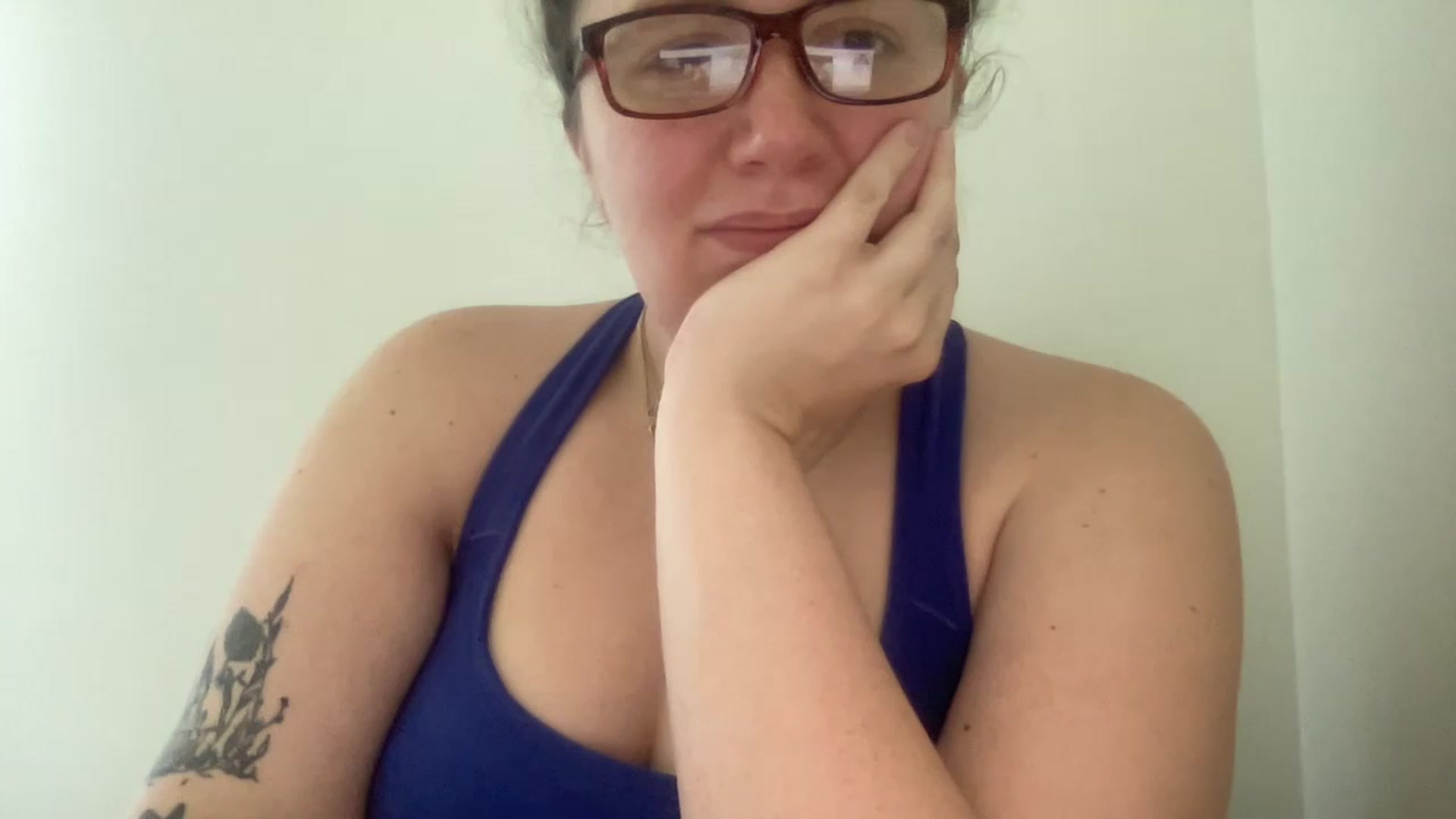 Gallery image thumbnail from DoctorLuna's myfreecams stream on, 03/24/2023, 14:23 image 5 of 20